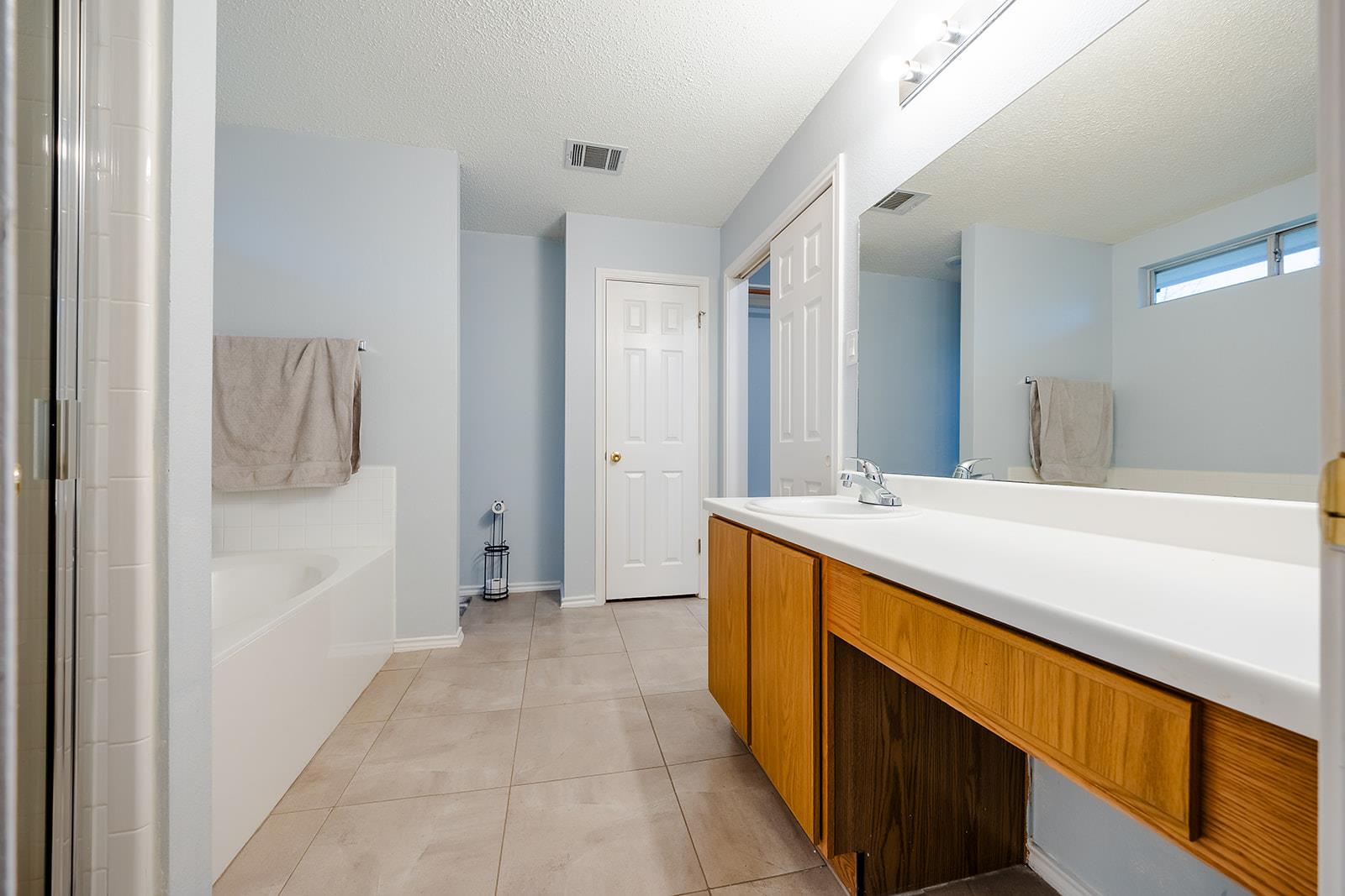 1704 Verbena Way Property Photo 14