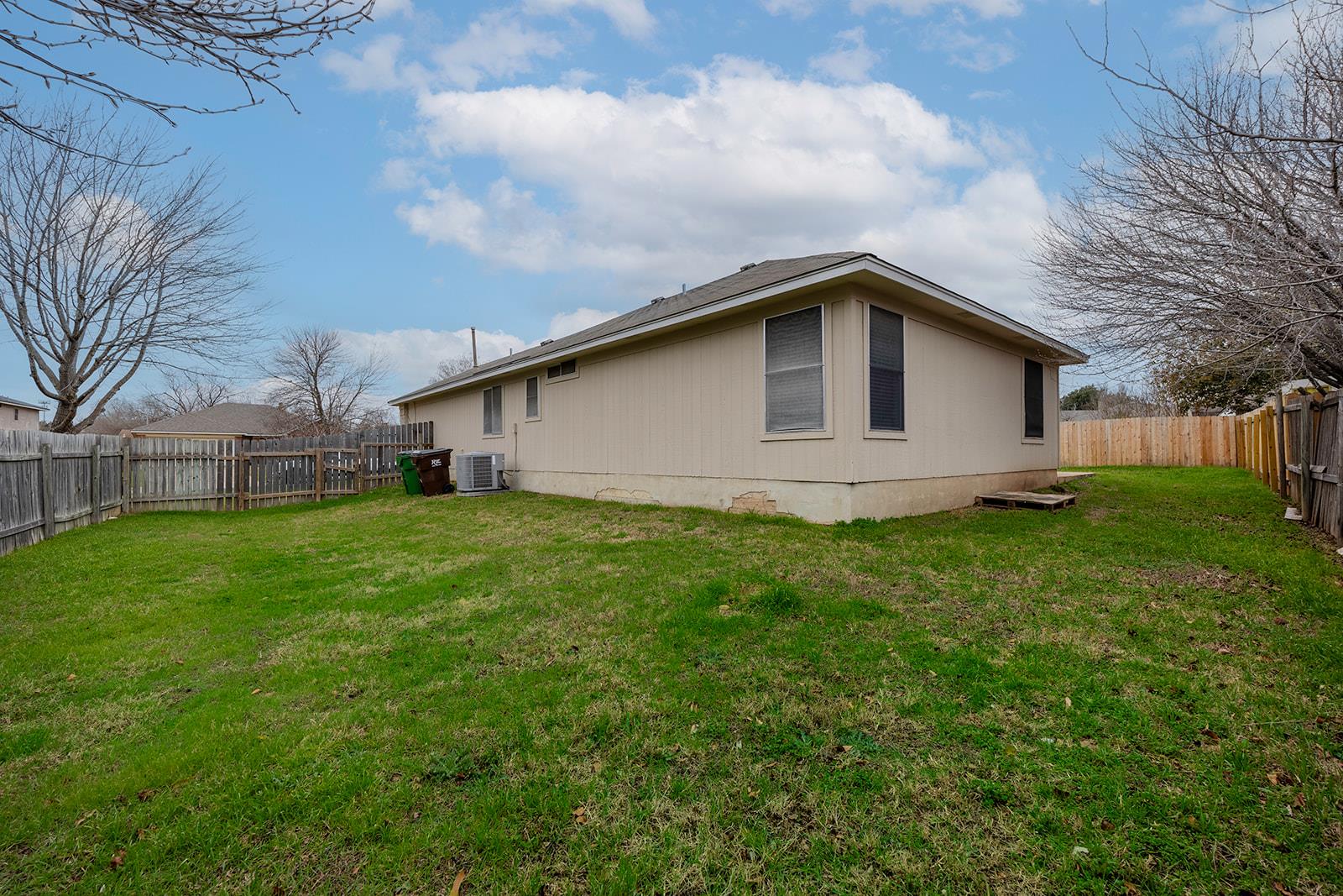 1704 Verbena Way Property Photo 24