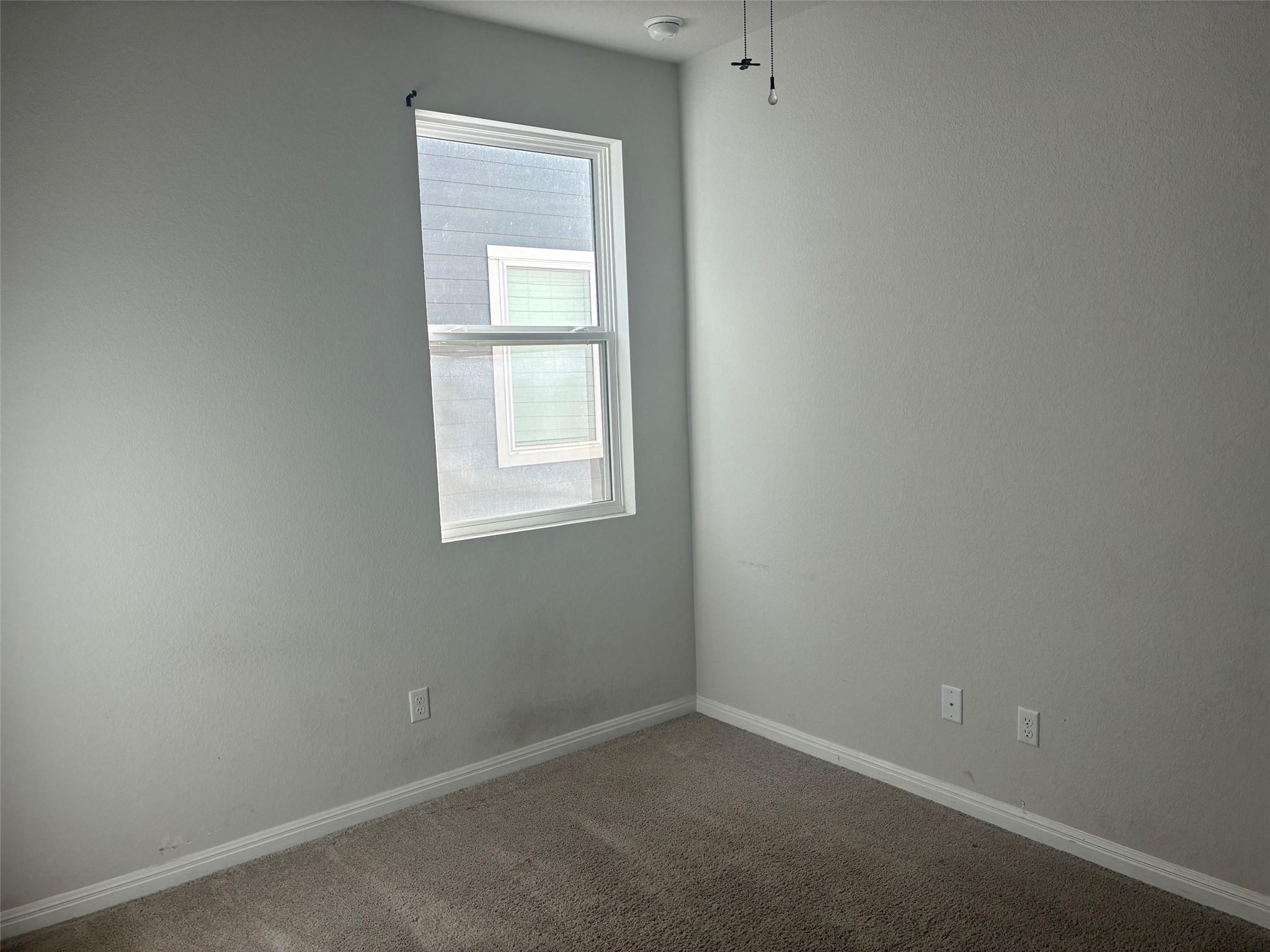 2509 Berryville Ln Property Photo 7