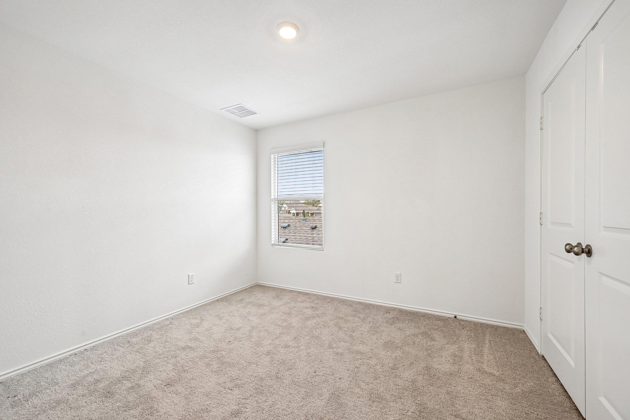 321 Keefer None Property Photo 16