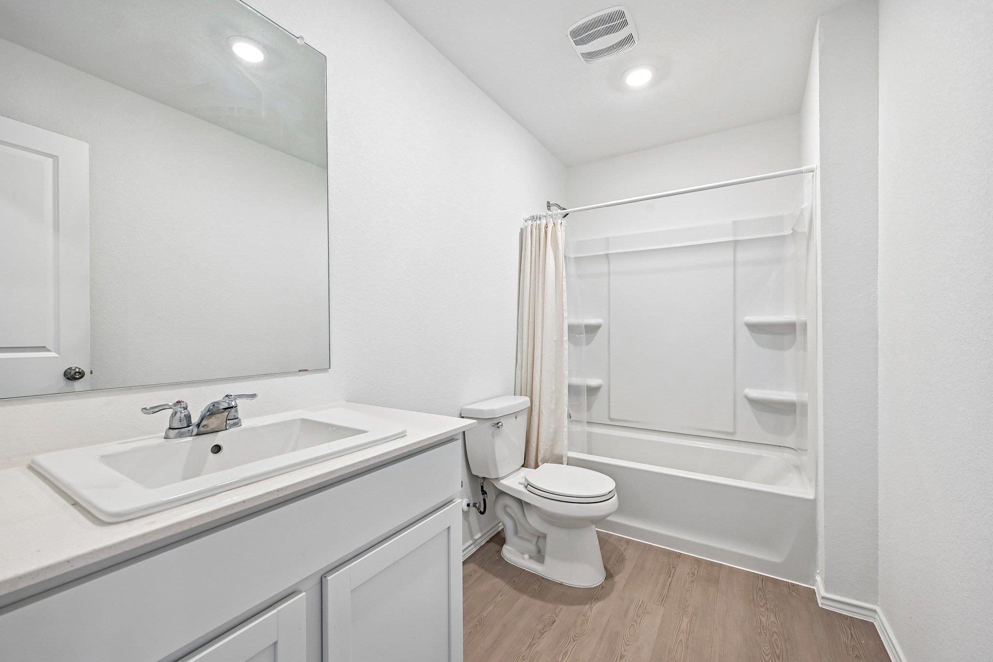 321 Keefer None Property Photo 21