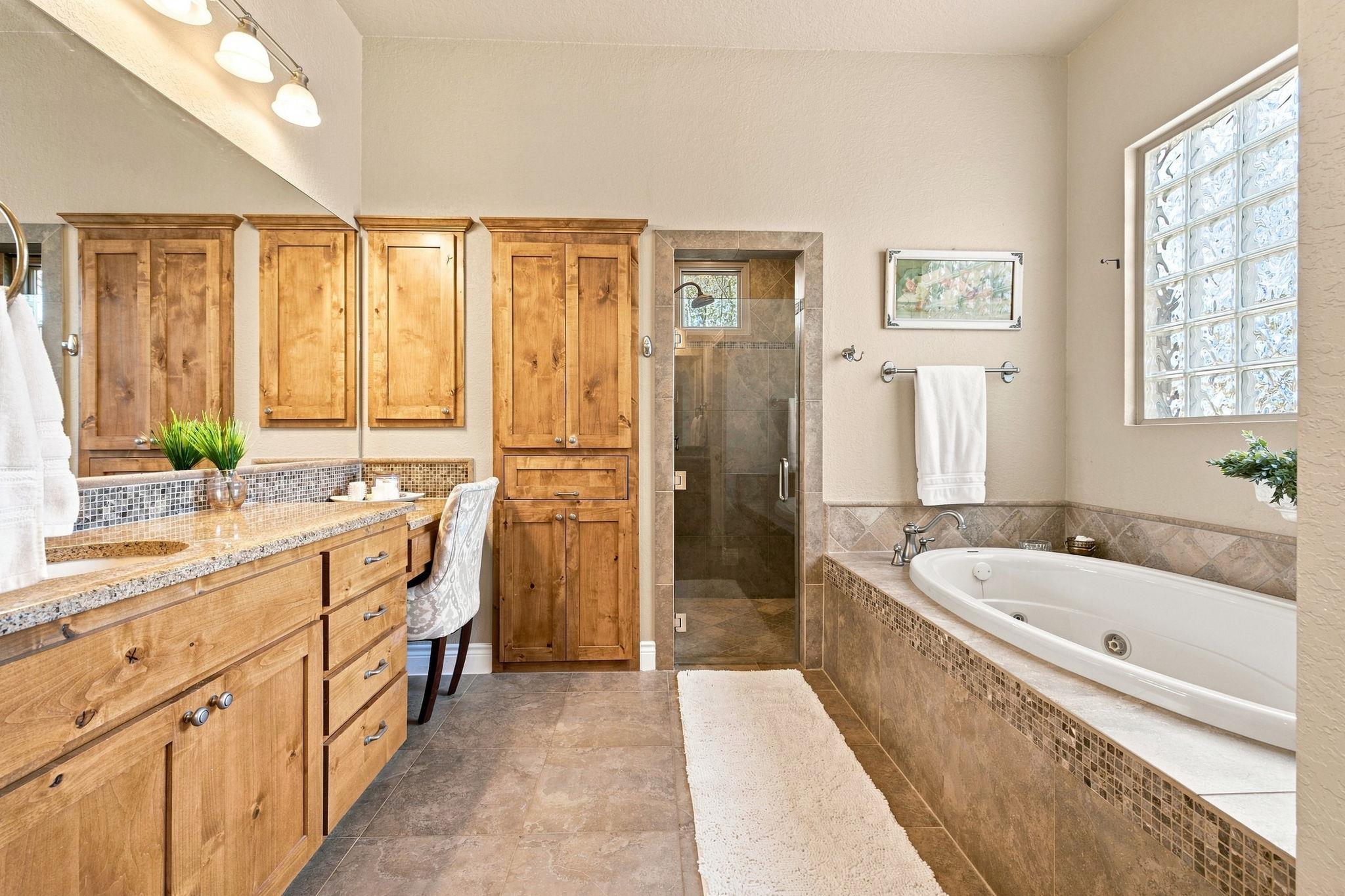 3555 Comal Spgs Property Photo 16
