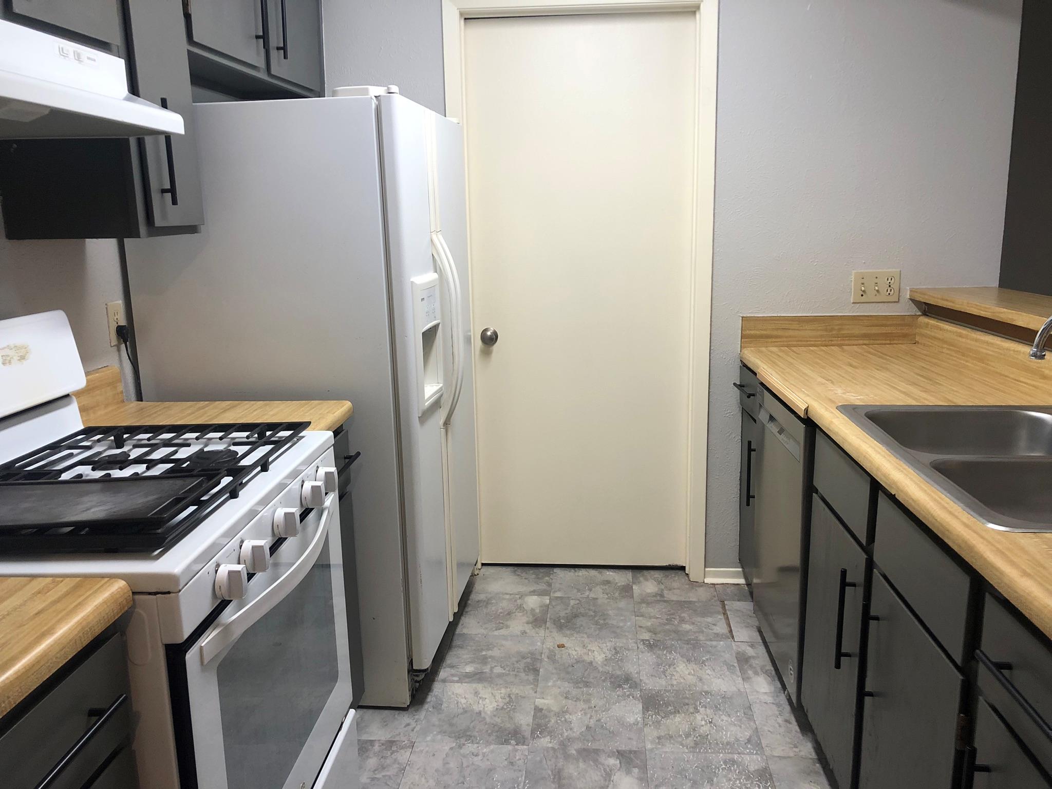7002 Ivory Key Ct #b Property Photo 7