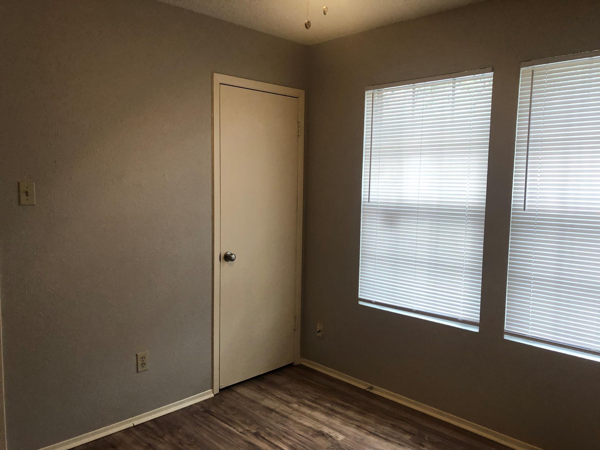 7002 Ivory Key Ct #b Property Photo 10