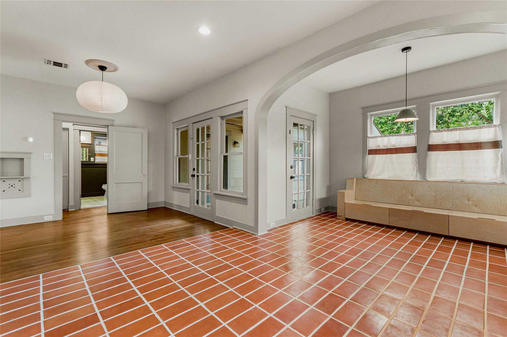 1914 W Magnolia Ave Property Photo 18