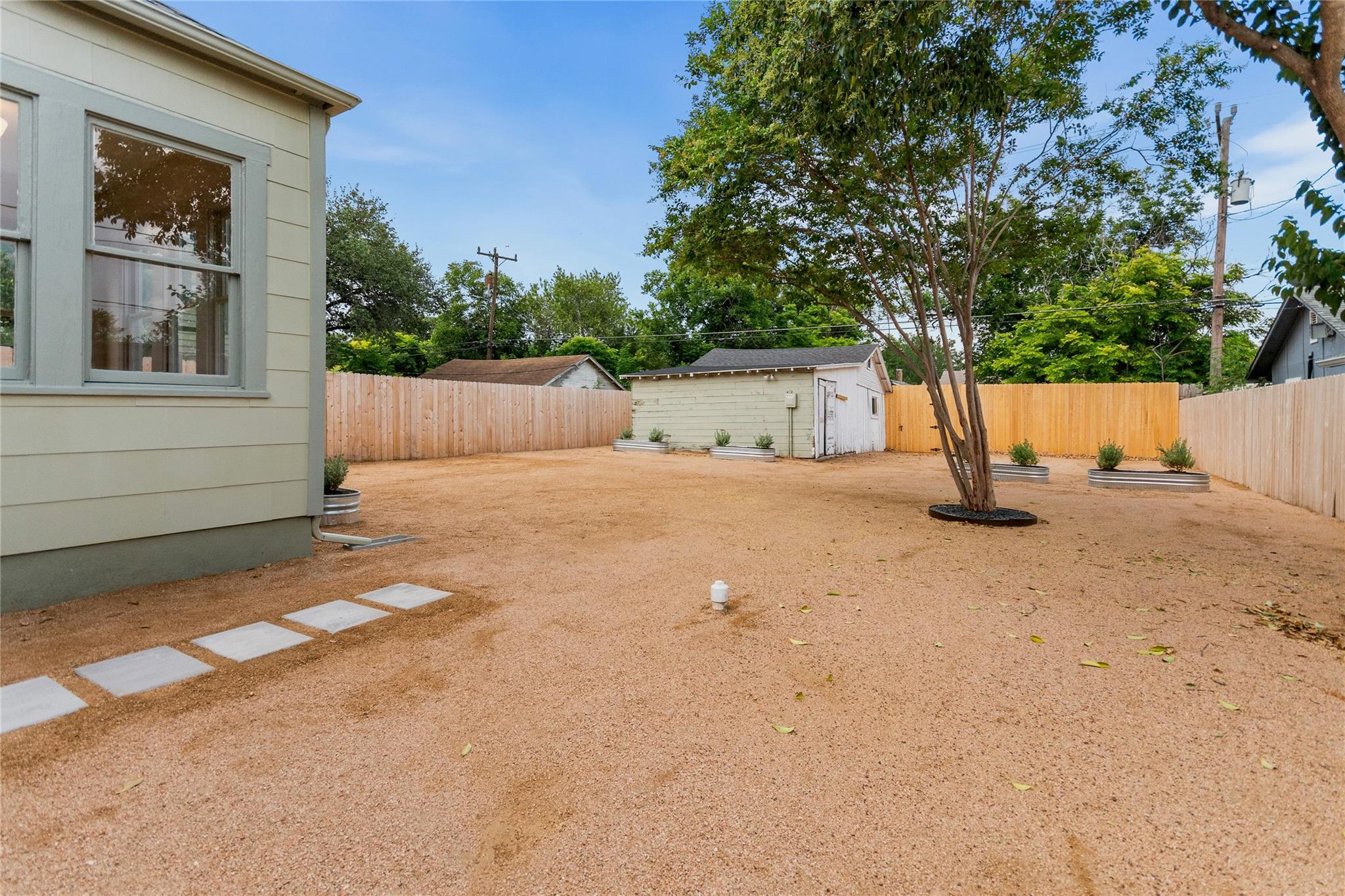 1914 W Magnolia Ave Property Photo 31