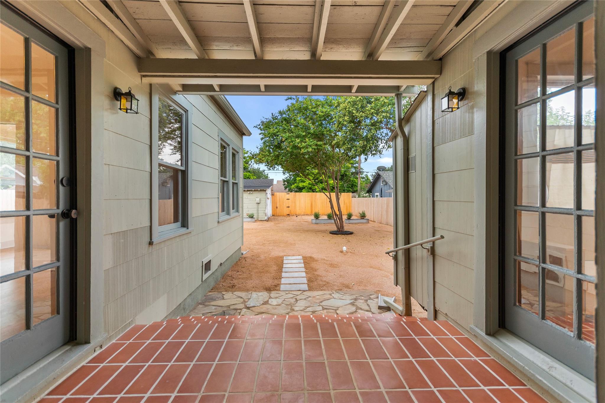 1914 W Magnolia Ave Property Photo 32