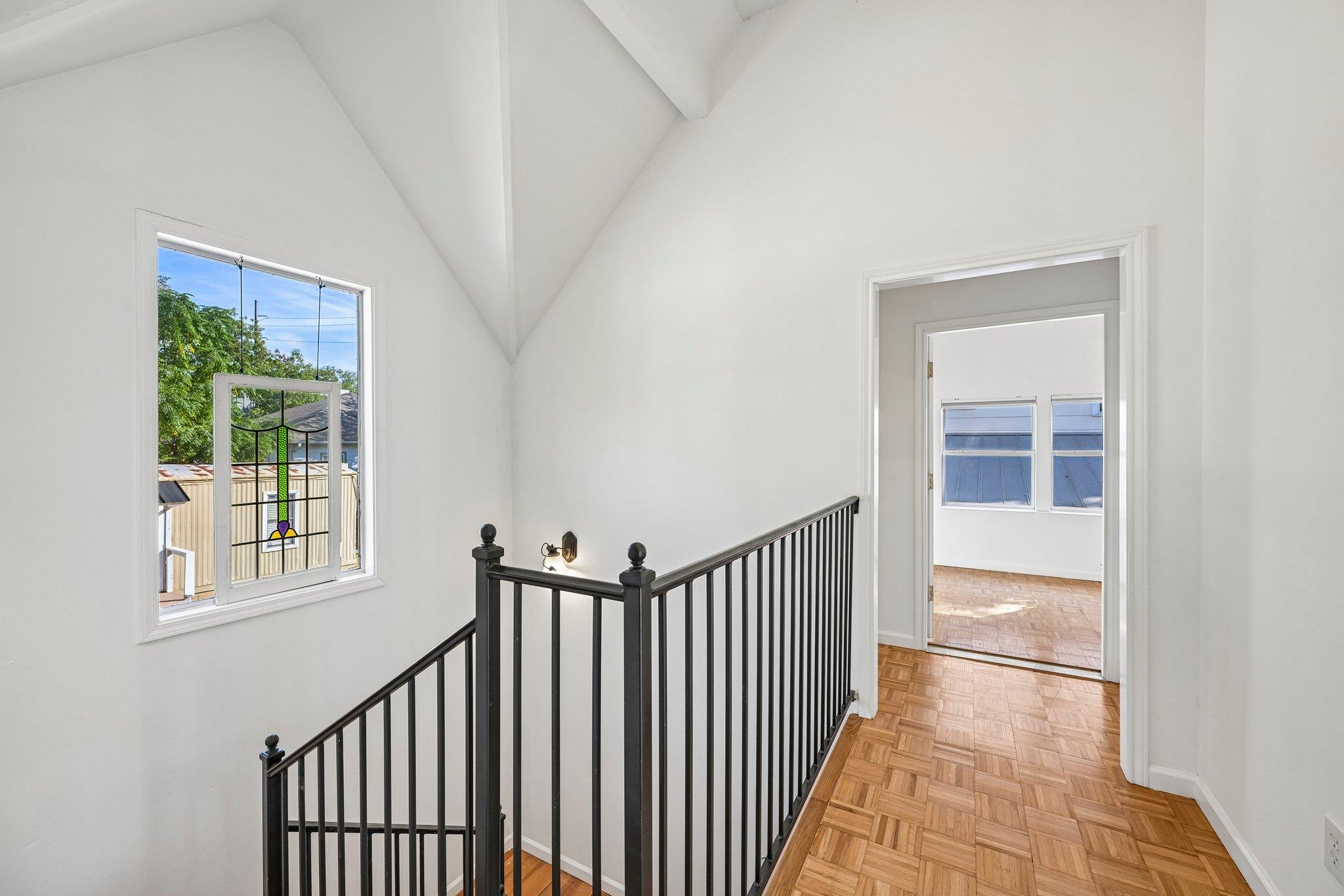 1710 E 16th St #b Property Photo 17