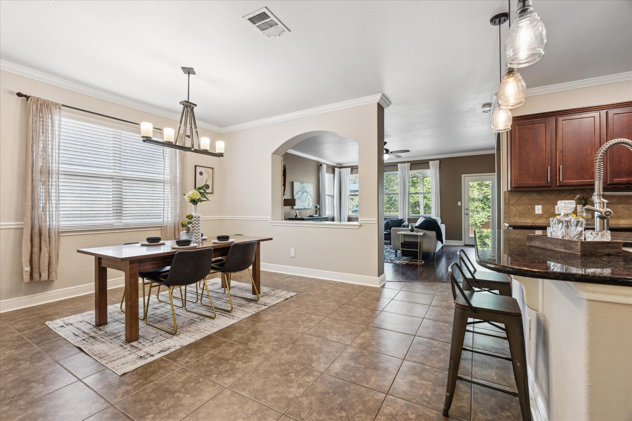 9520 Sydney Marilyn Ln Property Photo 3