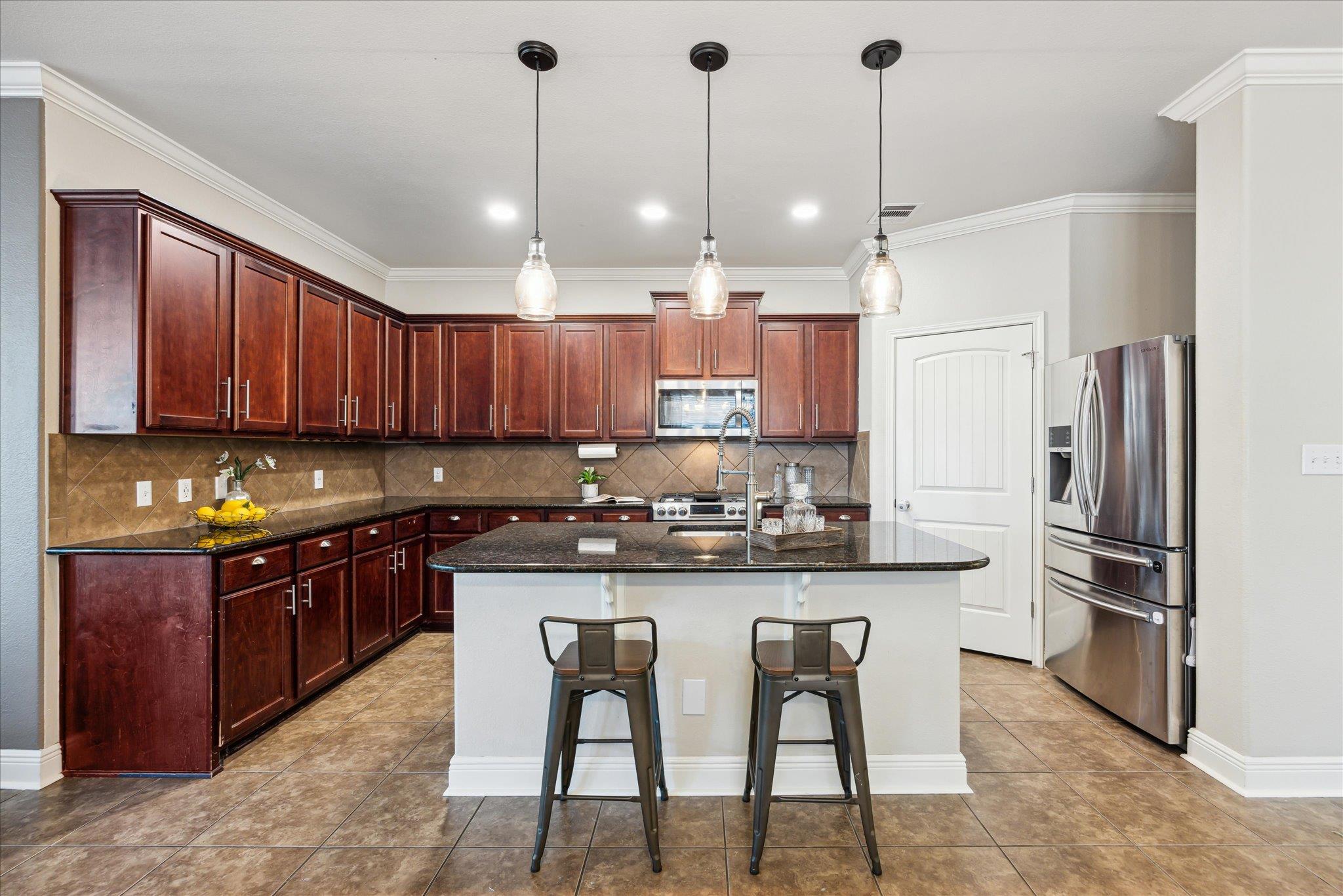 9520 Sydney Marilyn Ln Property Photo 4