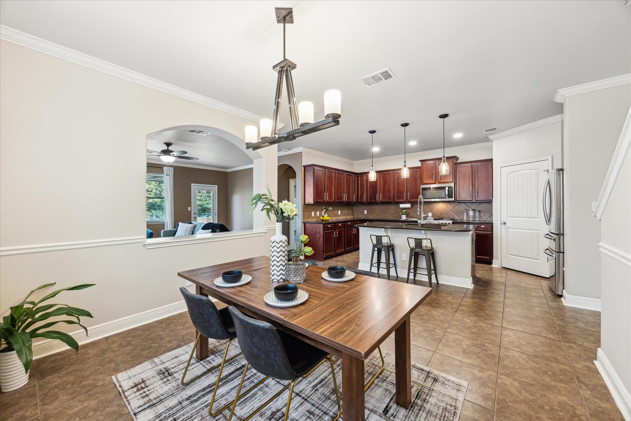 9520 Sydney Marilyn Ln Property Photo 6