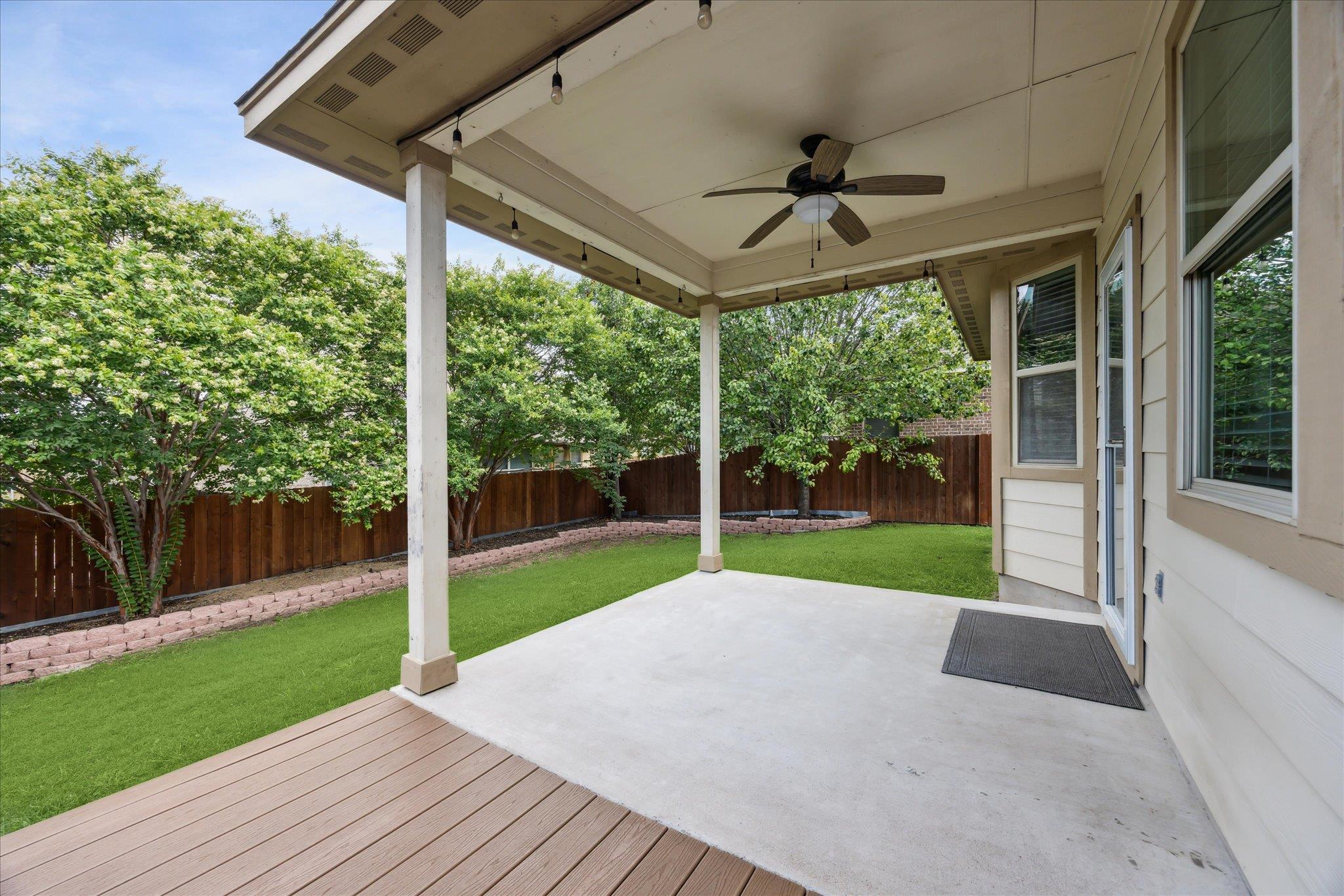 9520 Sydney Marilyn Ln Property Photo 22