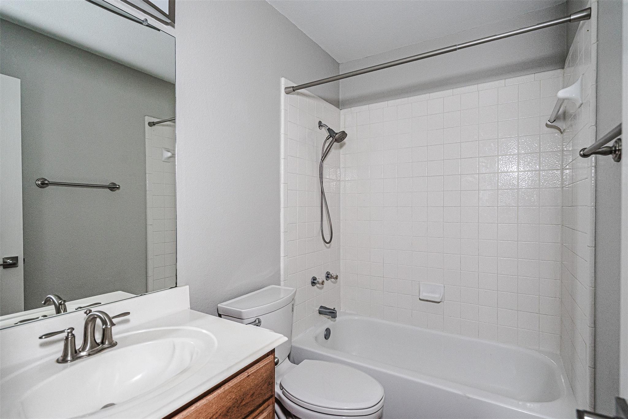 5928 Lomita Verde Cir Property Photo 17