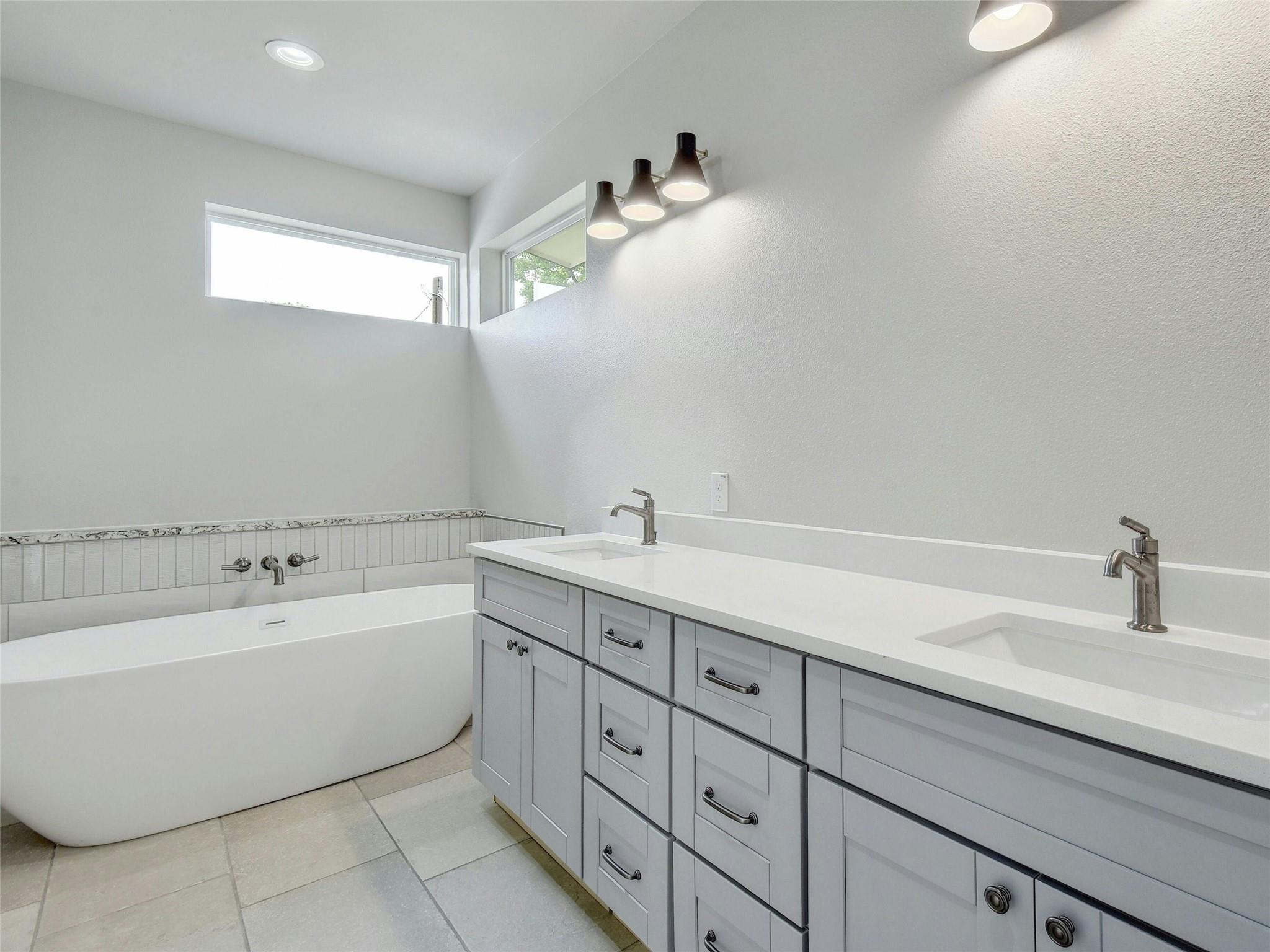 313 Blackson Ave A Property Photo 10