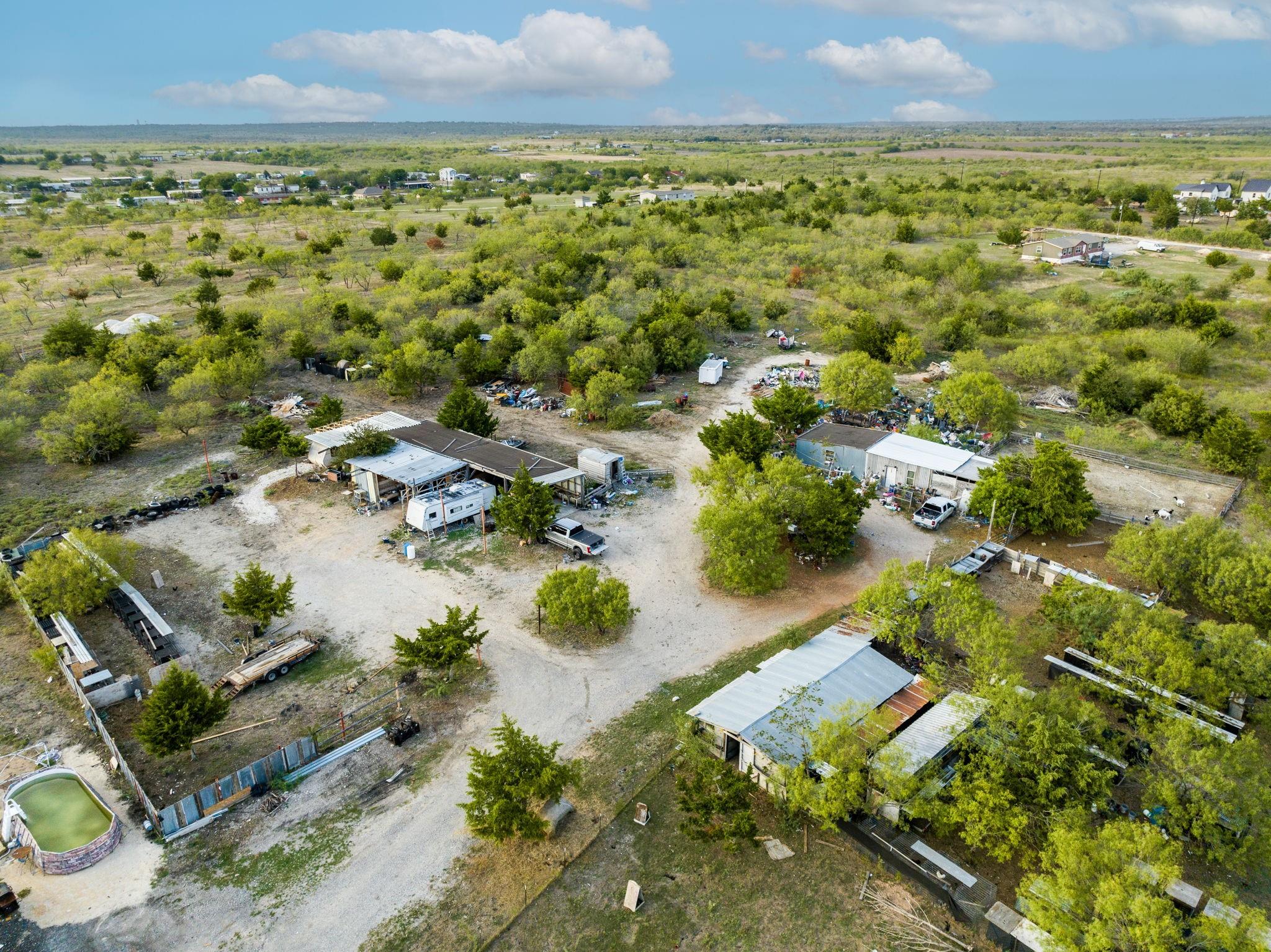 835 Tomahawk Trl Property Photo 7