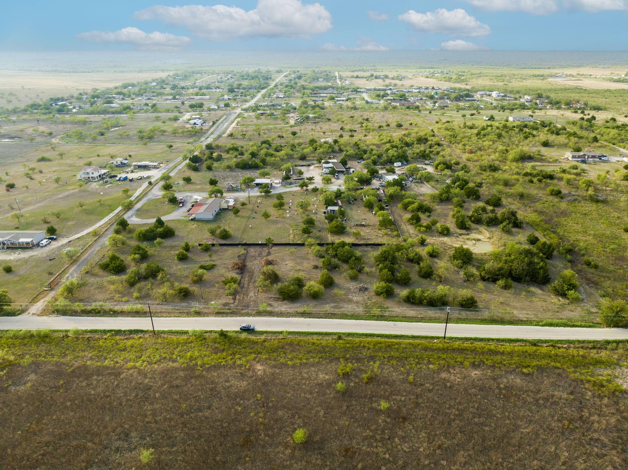 835 Tomahawk Trl Property Photo 23