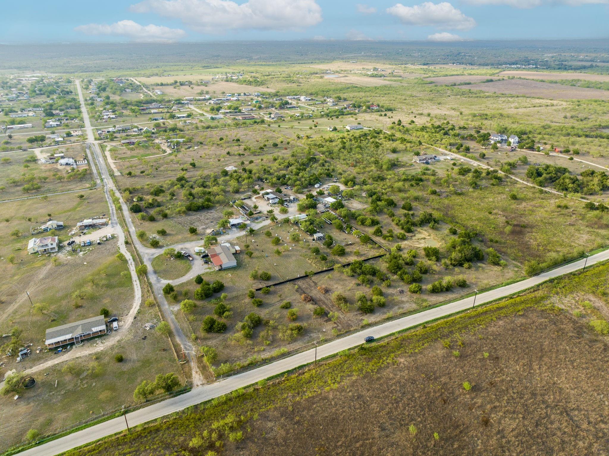 835 Tomahawk Trl Property Photo 26