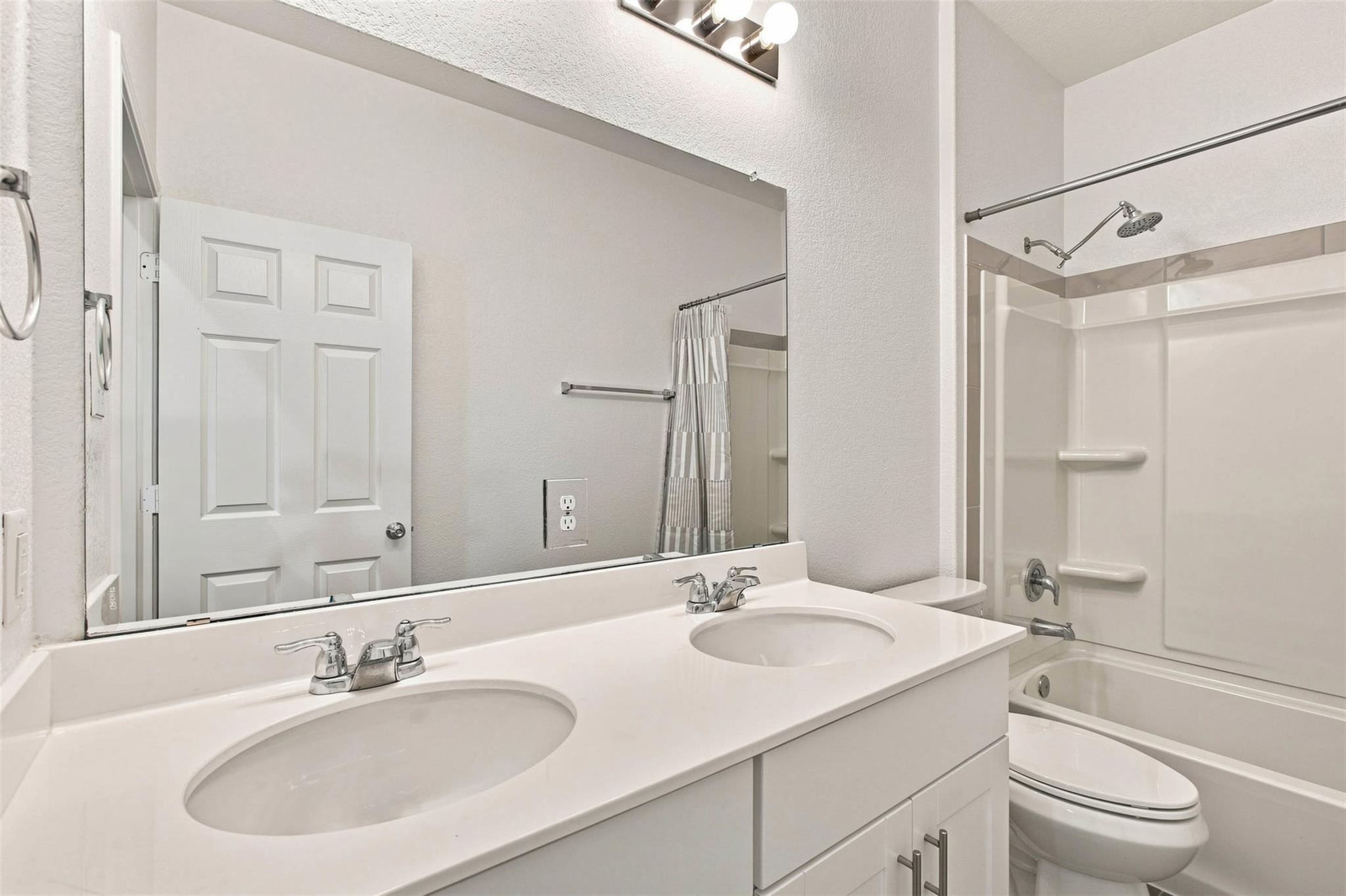 100 Bennington Dr Property Photo 17