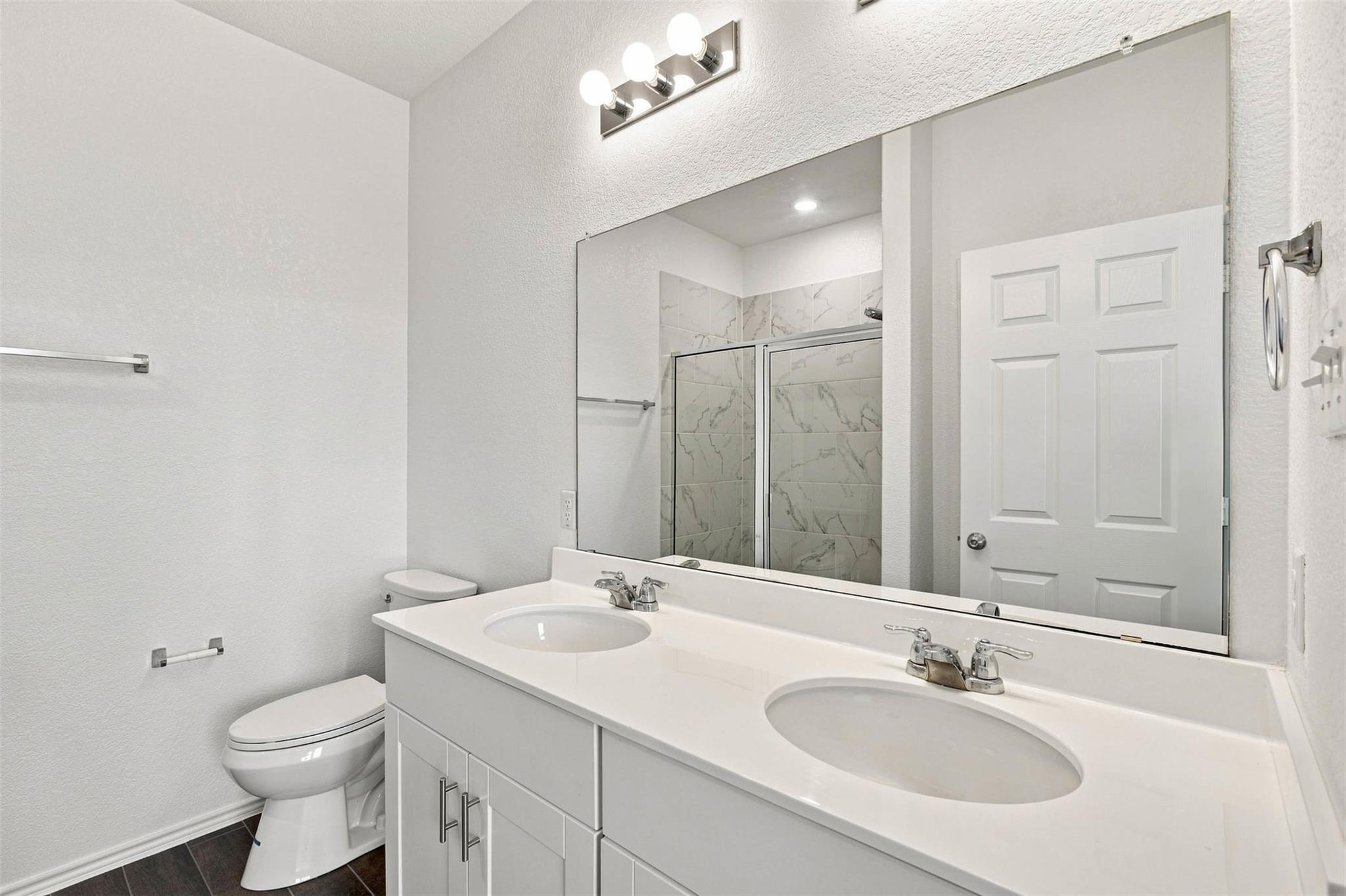 100 Bennington Dr Property Photo 24