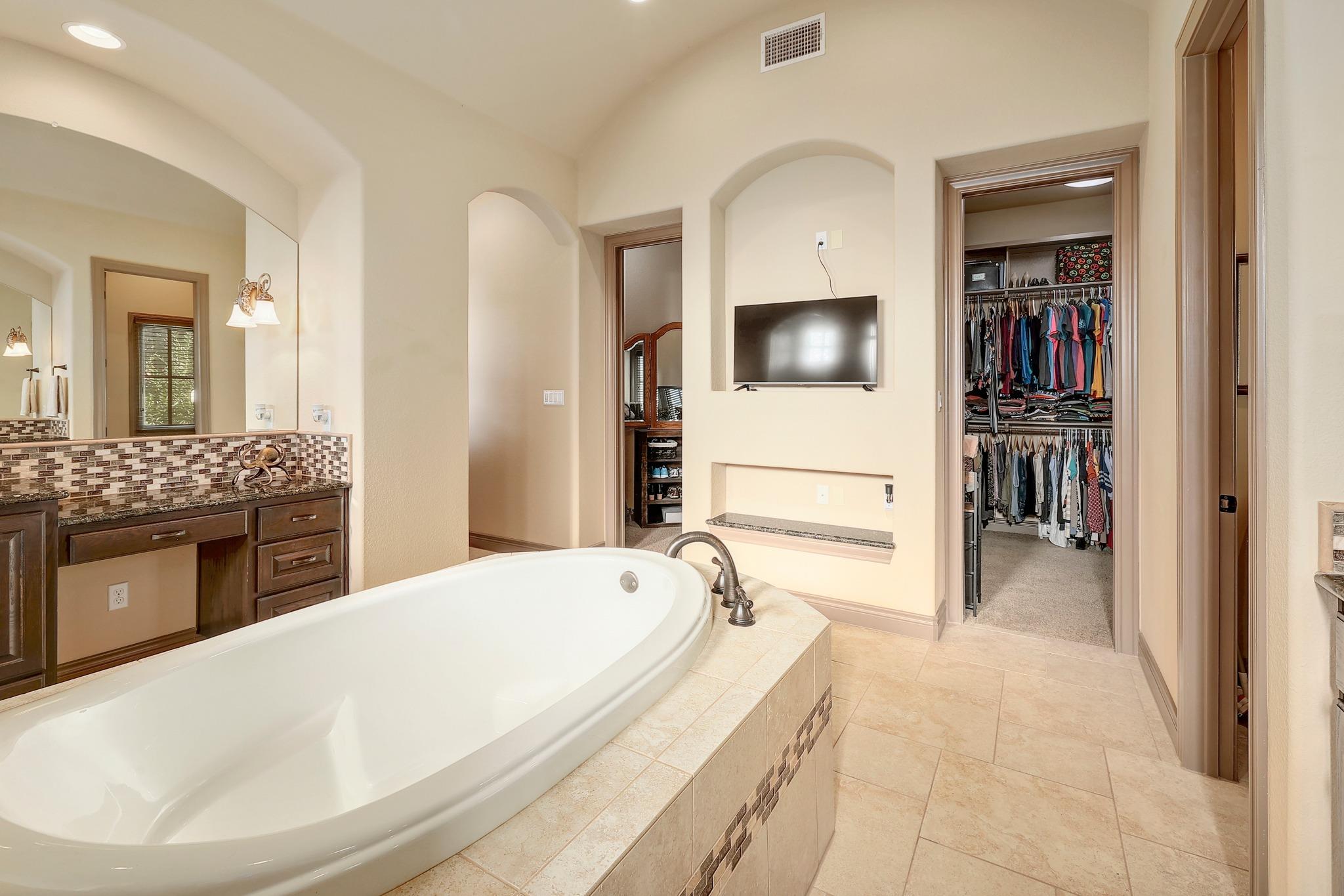 202 Hillstone Trl Property Photo 27