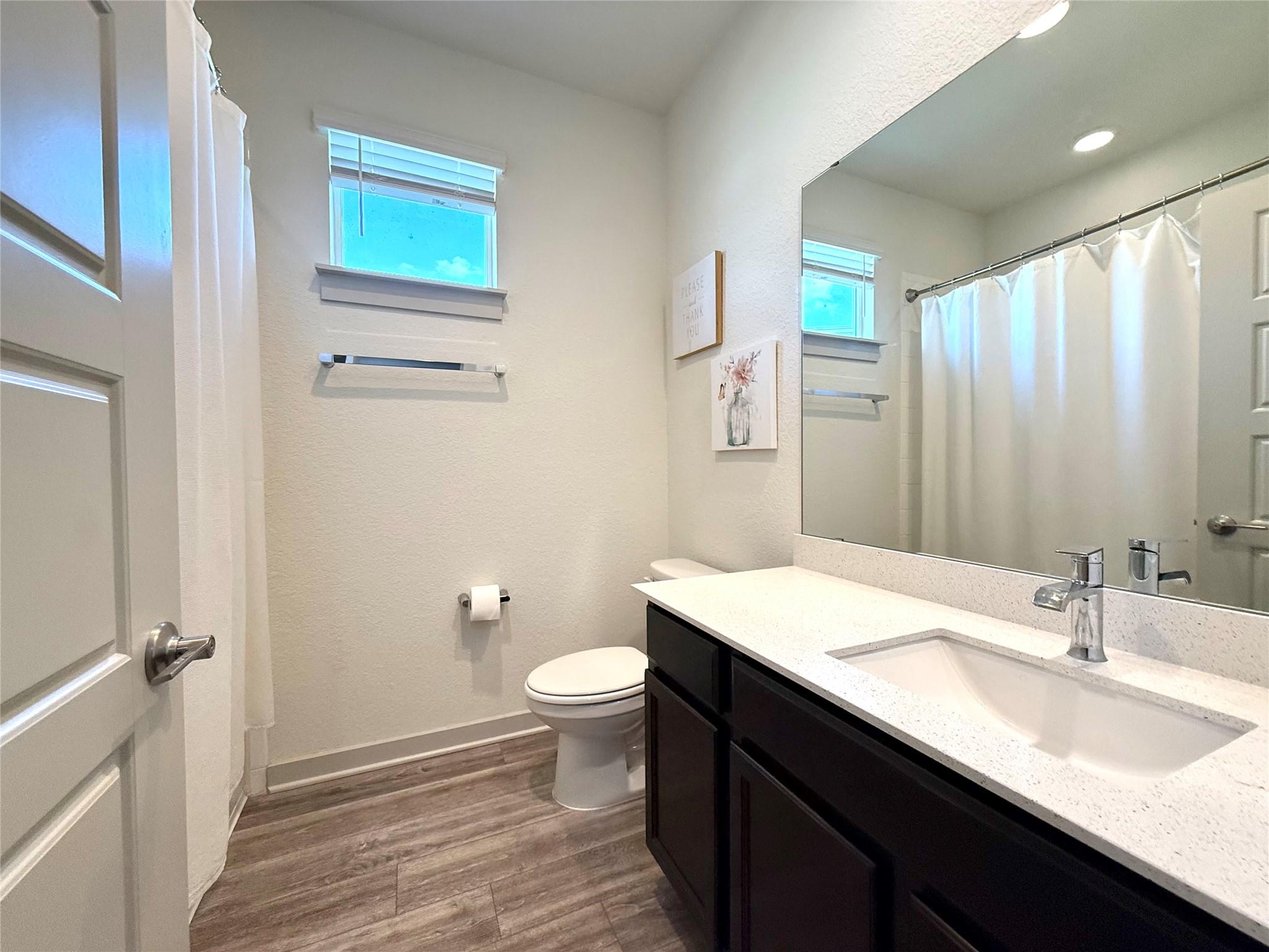 160 Filifera Ct Property Photo 6