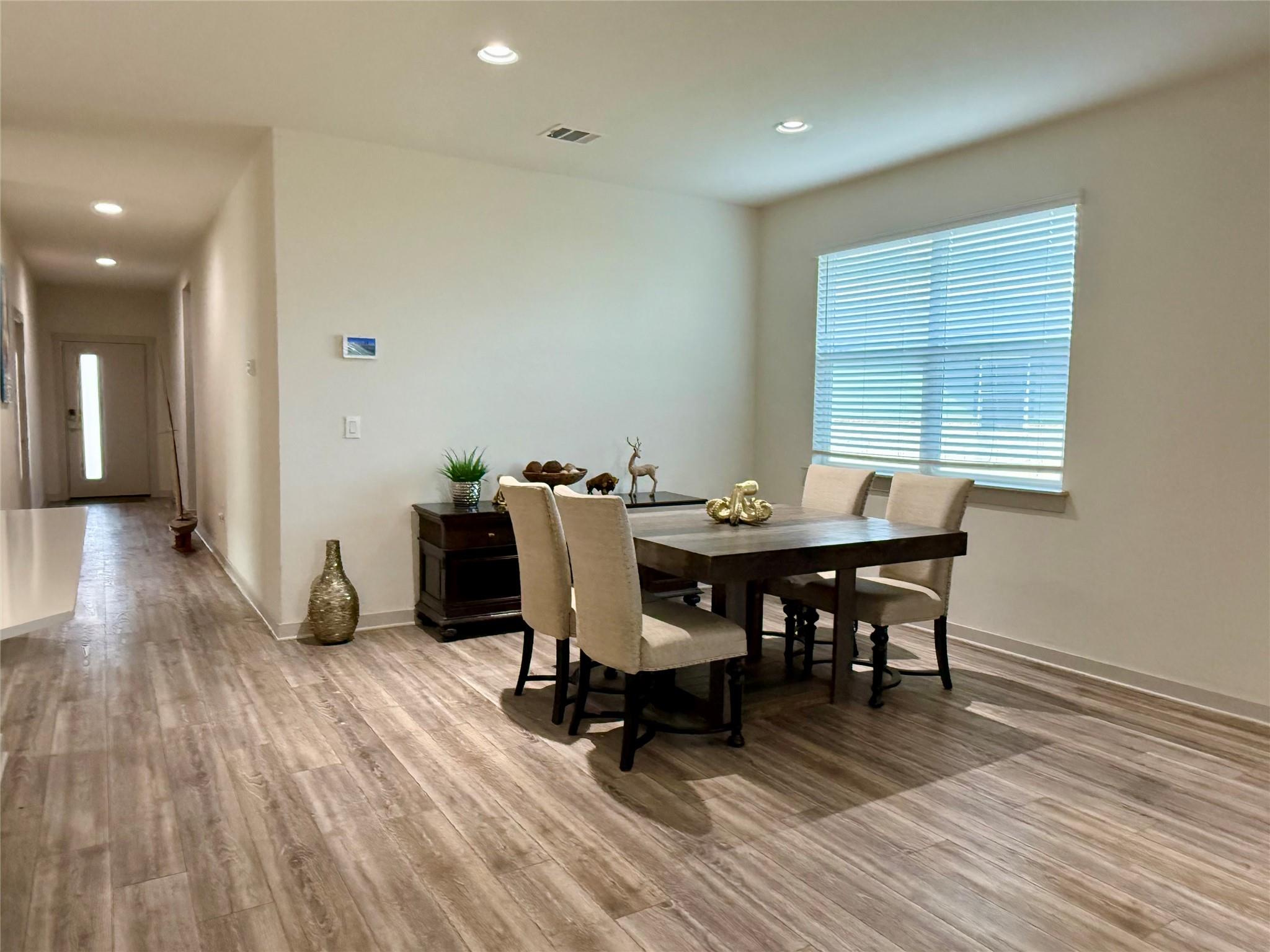160 Filifera Ct Property Photo 13