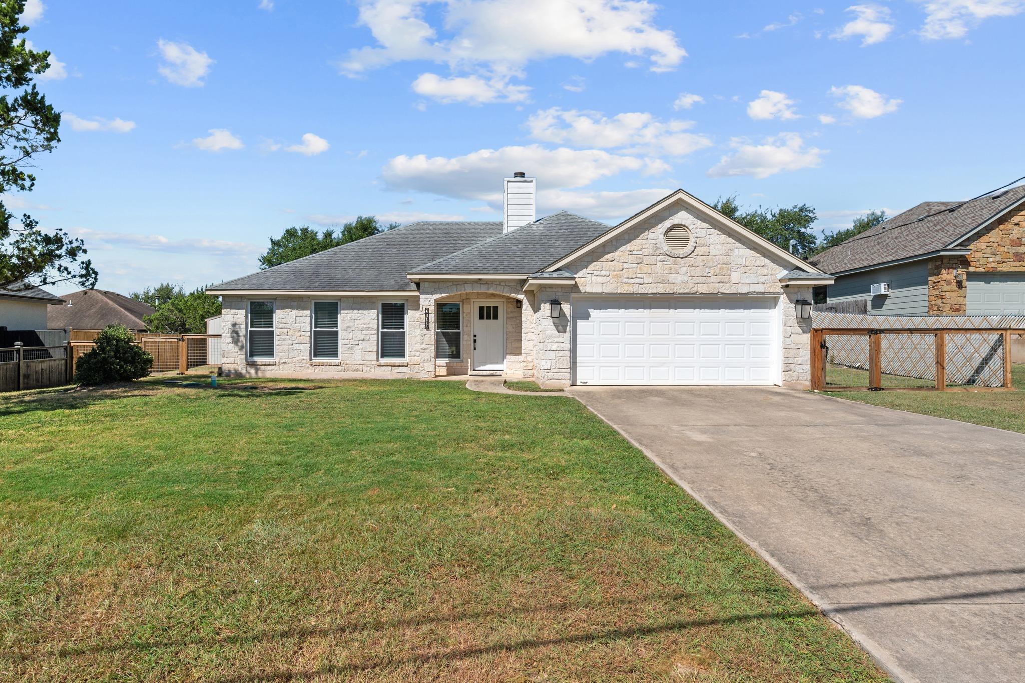 10114 Janet Loop Property Photo 1