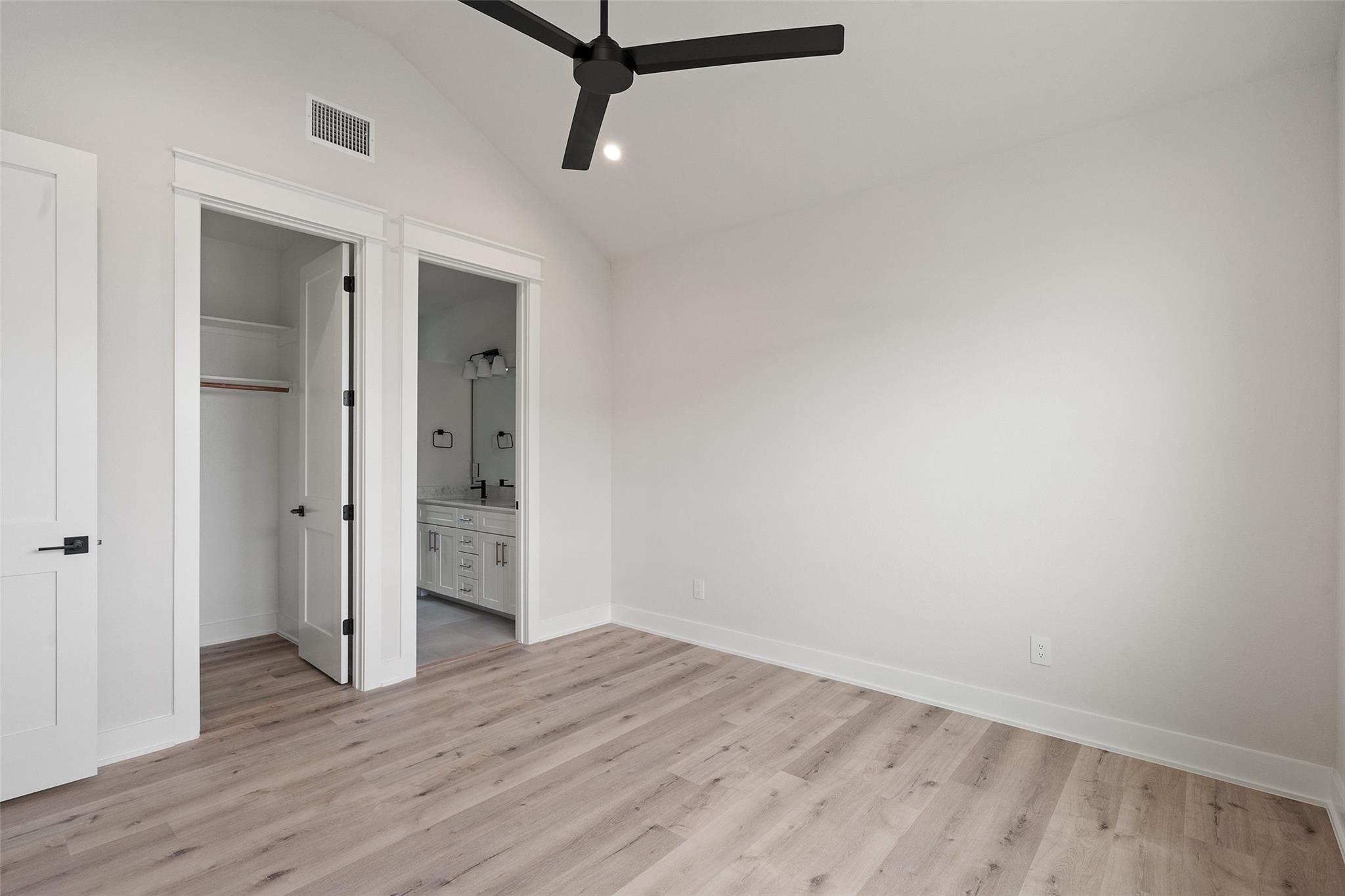 2709 Bristol Dr #2 Property Photo 6