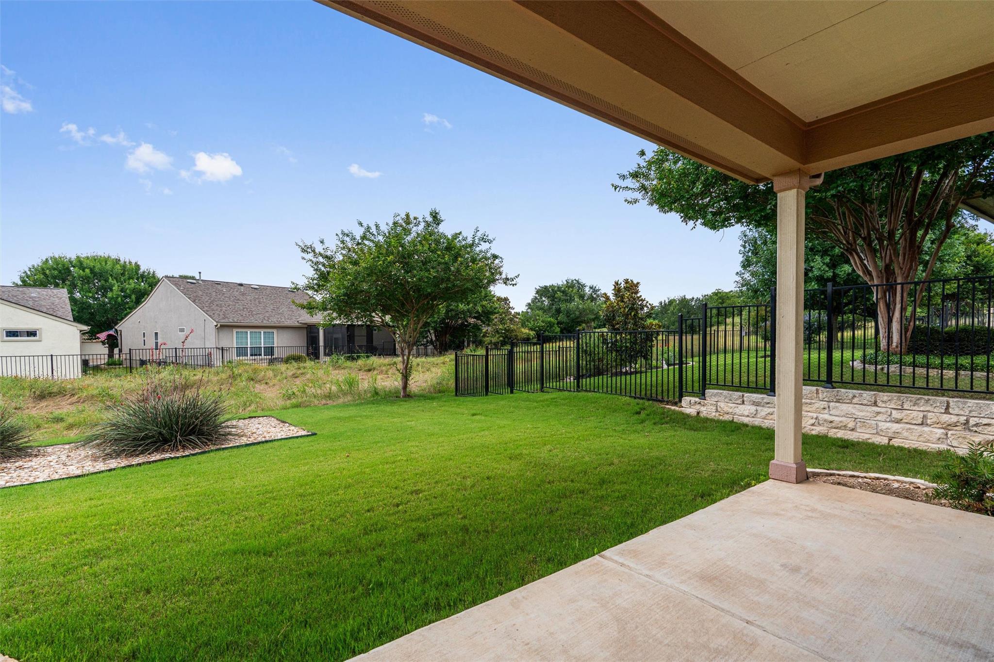 215 Salt Creek Ln Property Photo 1