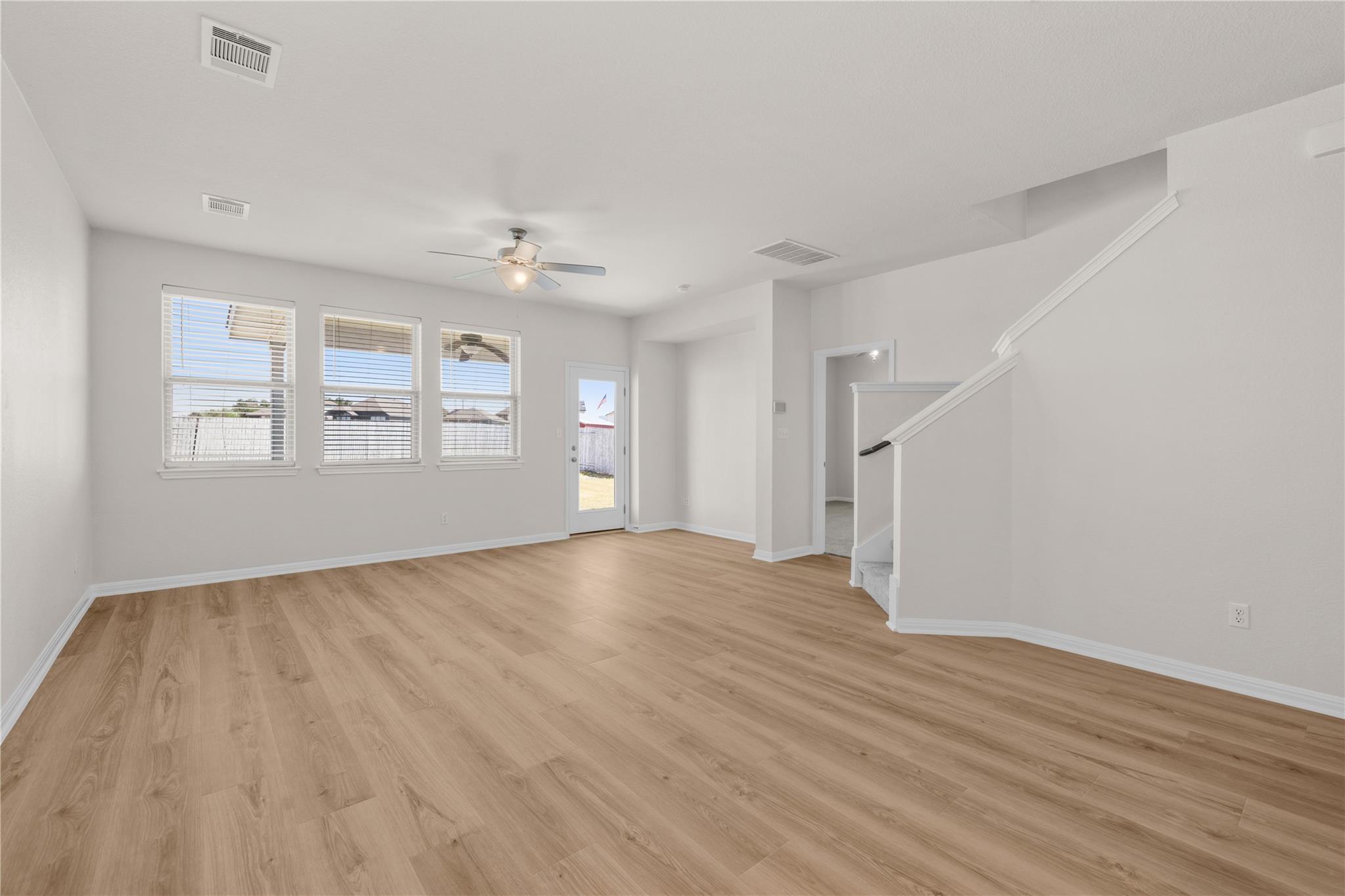 6044 Genova Pl Property Photo 10