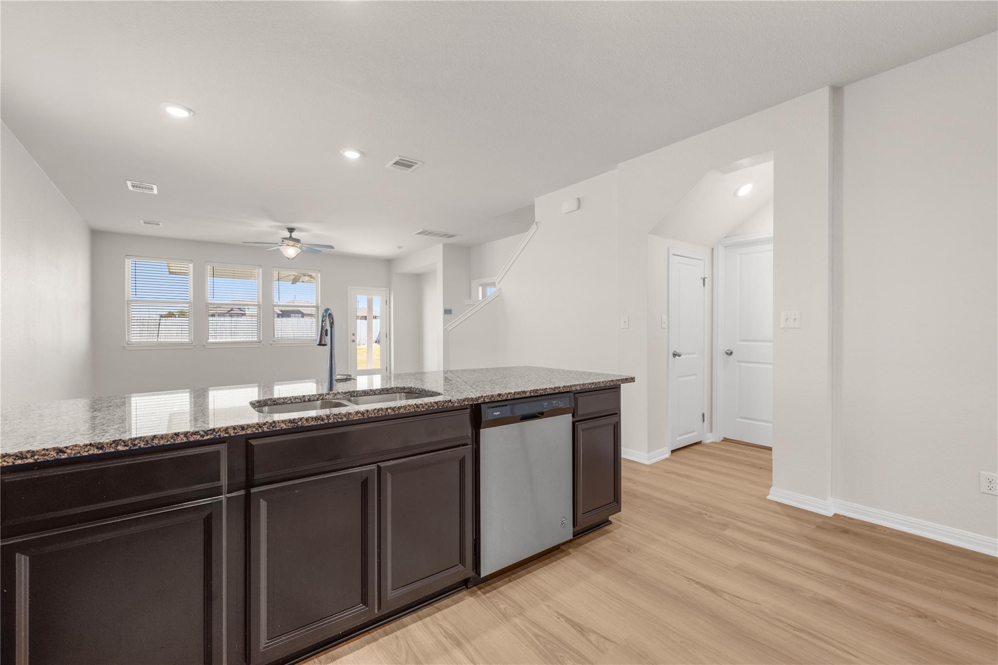 6044 Genova Pl Property Photo 12