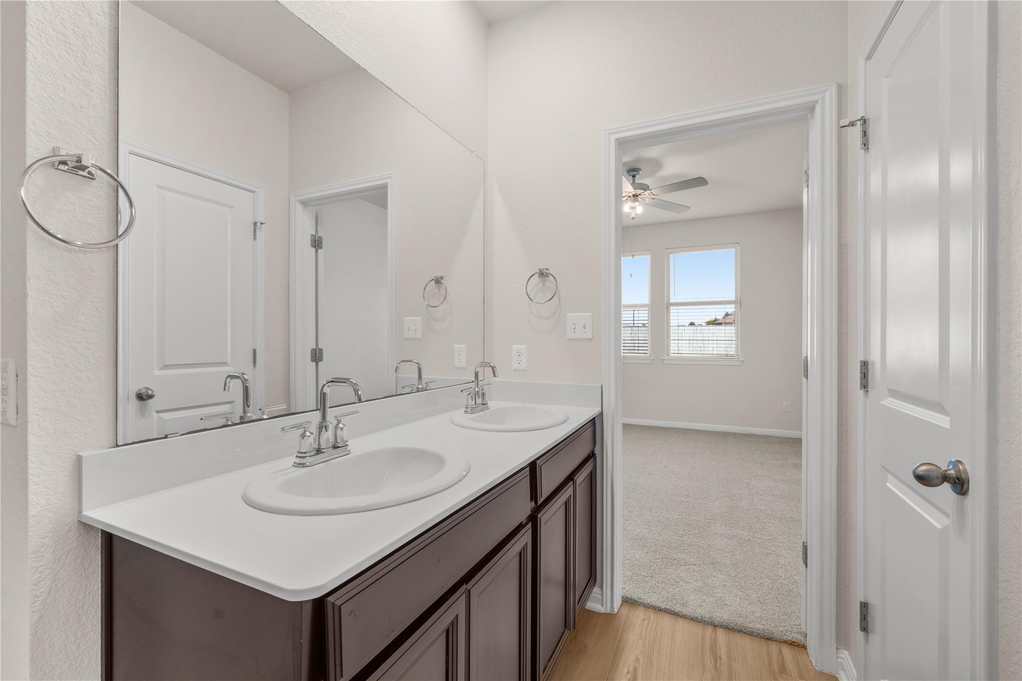 6044 Genova Pl Property Photo 15