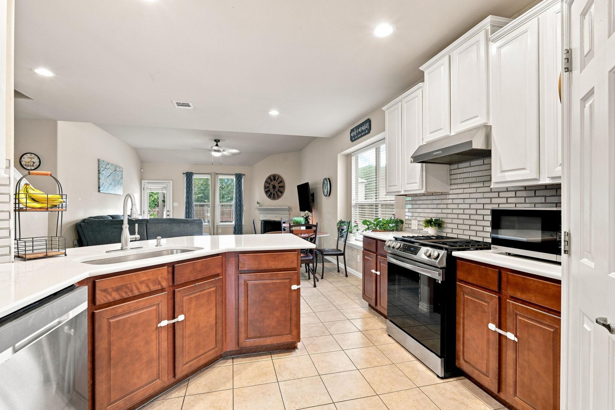 459 Sandstone Trl Property Photo 4