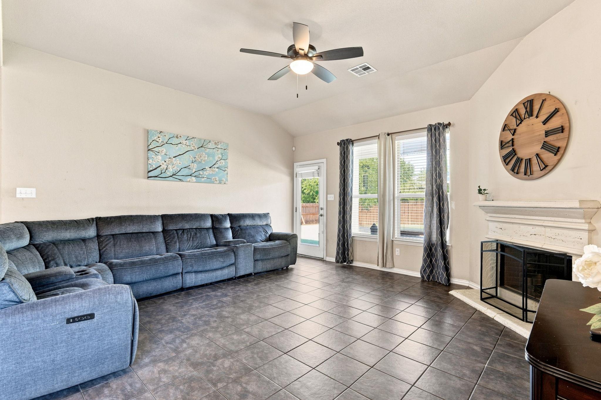 459 Sandstone Trl Property Photo 5
