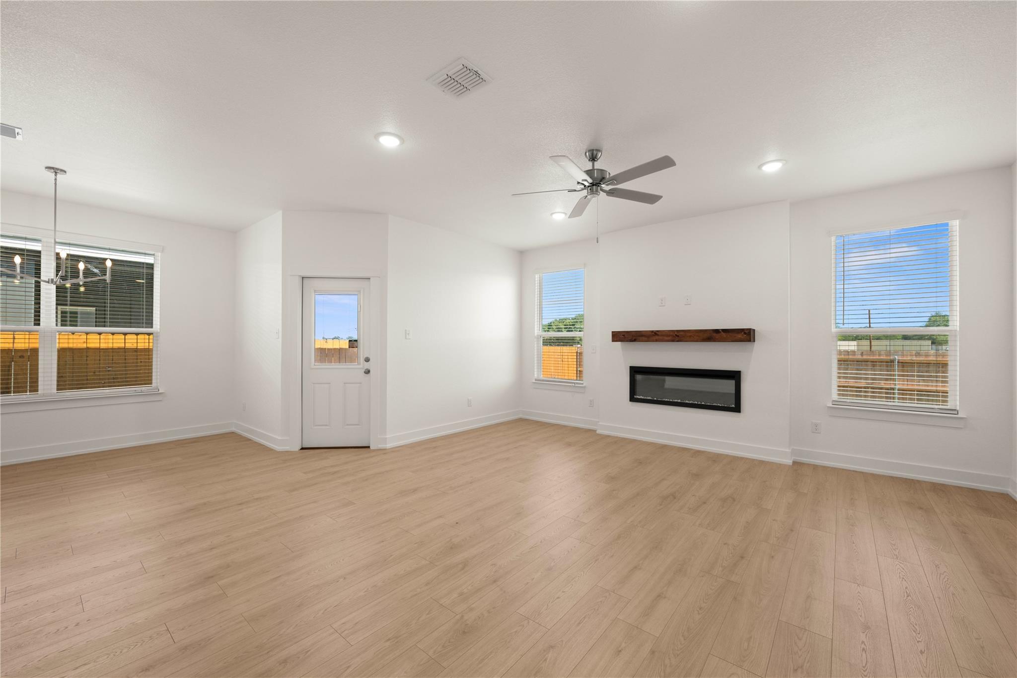 544 Gus Loop Property Photo 13
