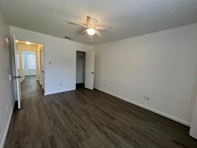 1428 W Braker Ln #a Property Photo 6