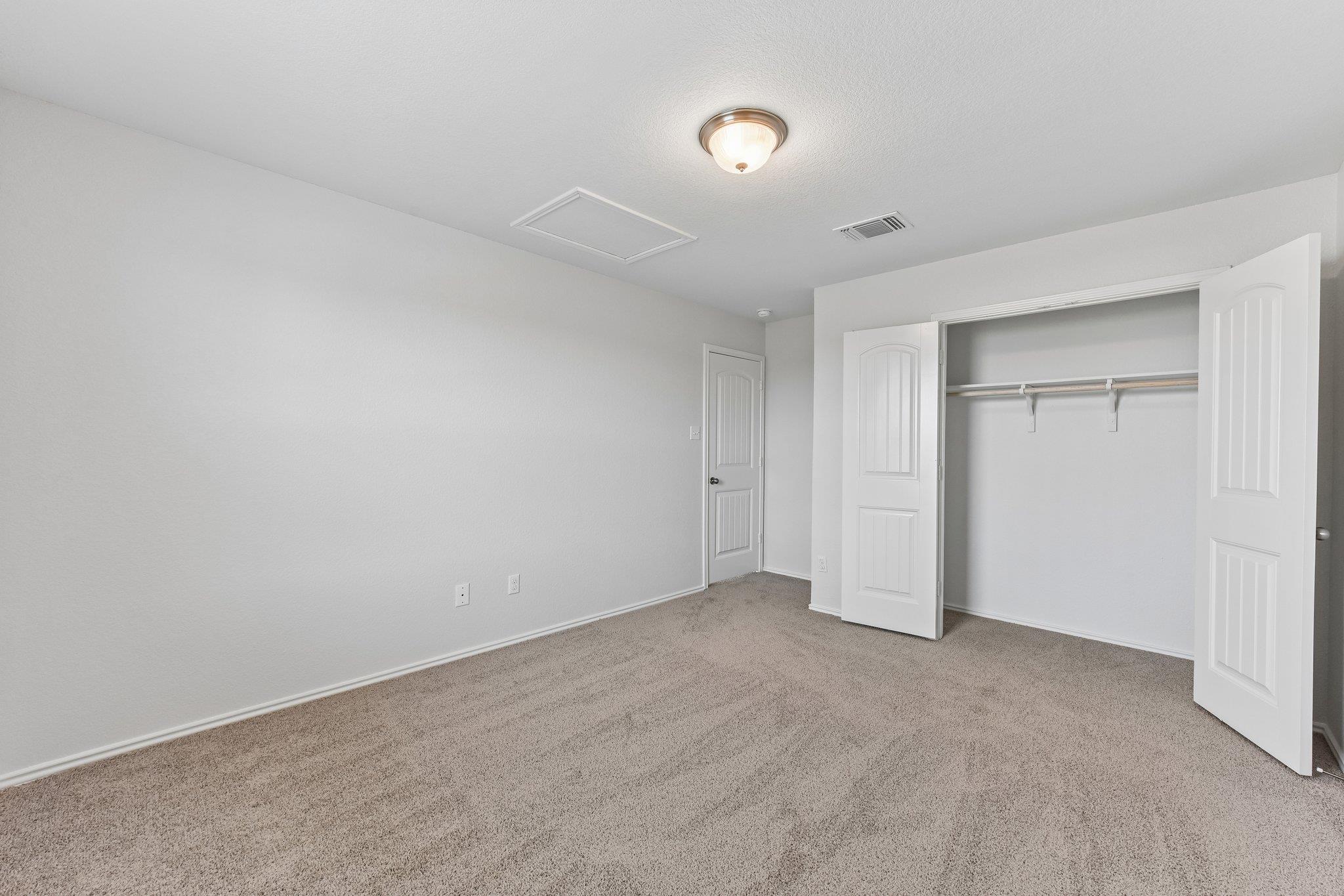 105 Green Jay Dr Property Photo 14