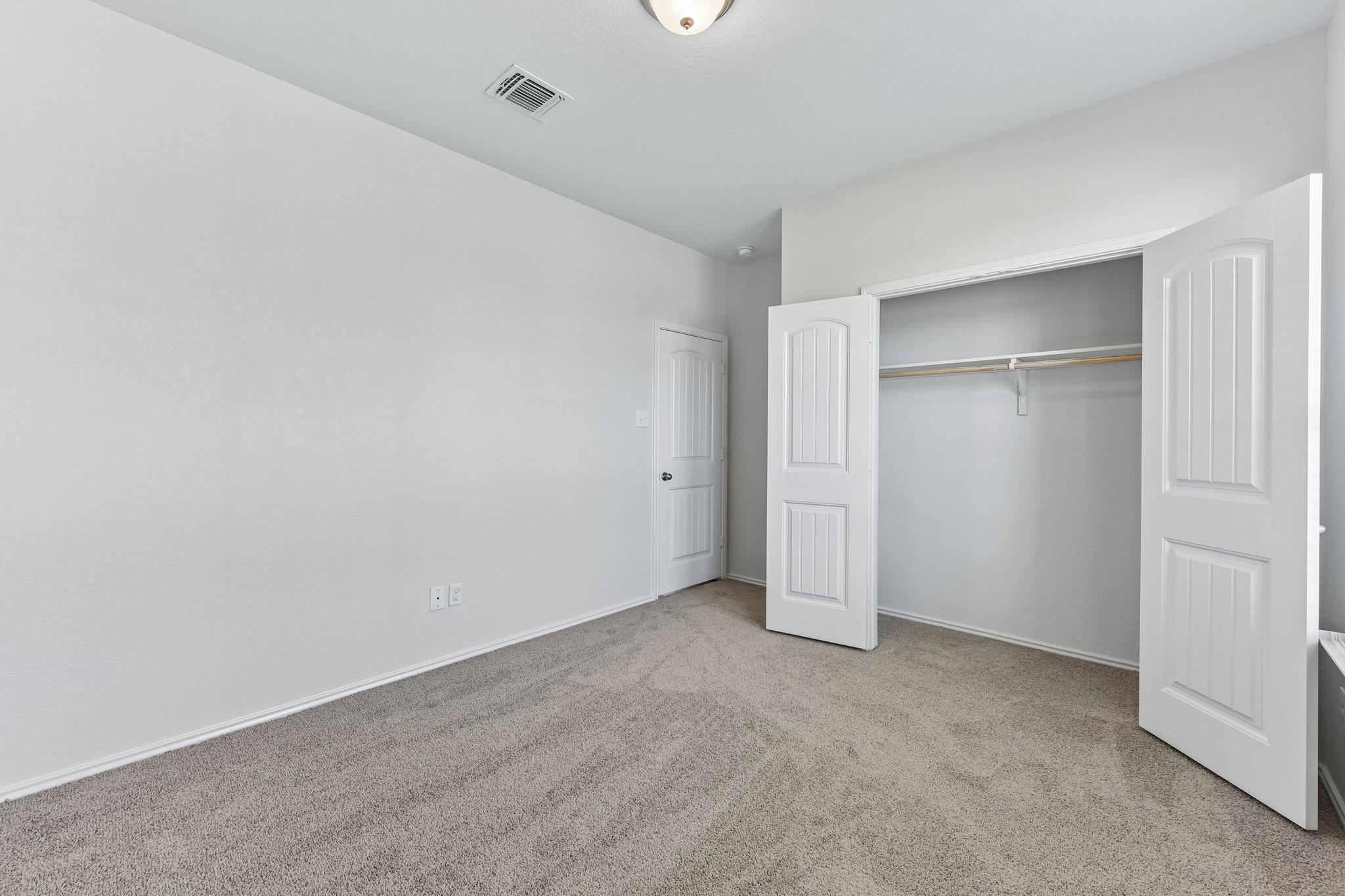 105 Green Jay Dr Property Photo 17