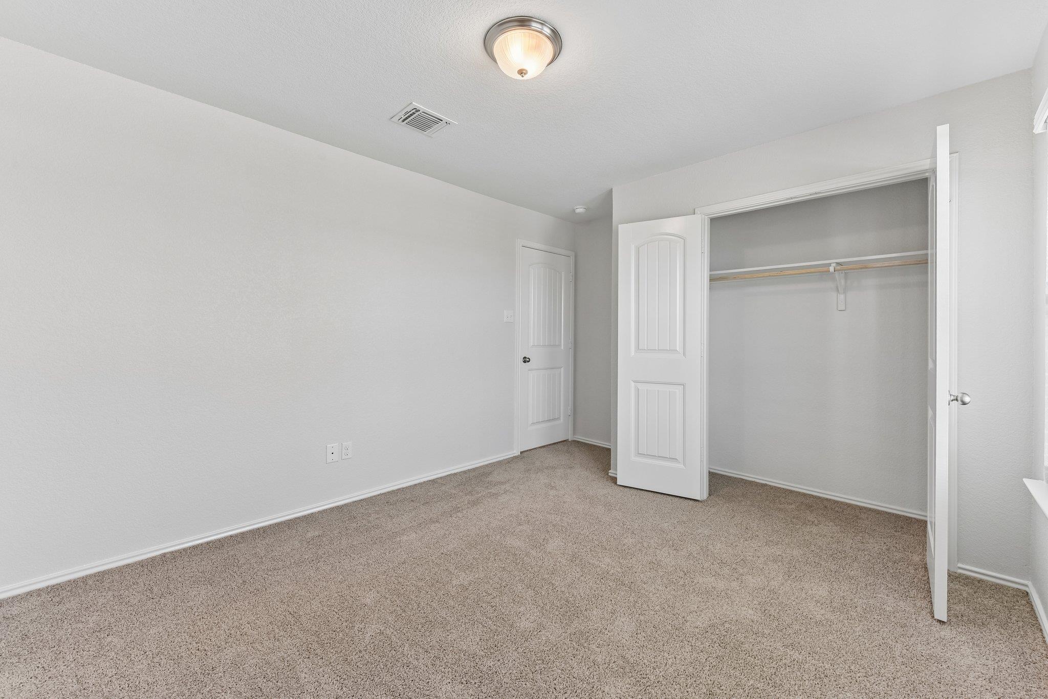 105 Green Jay Dr Property Photo 34