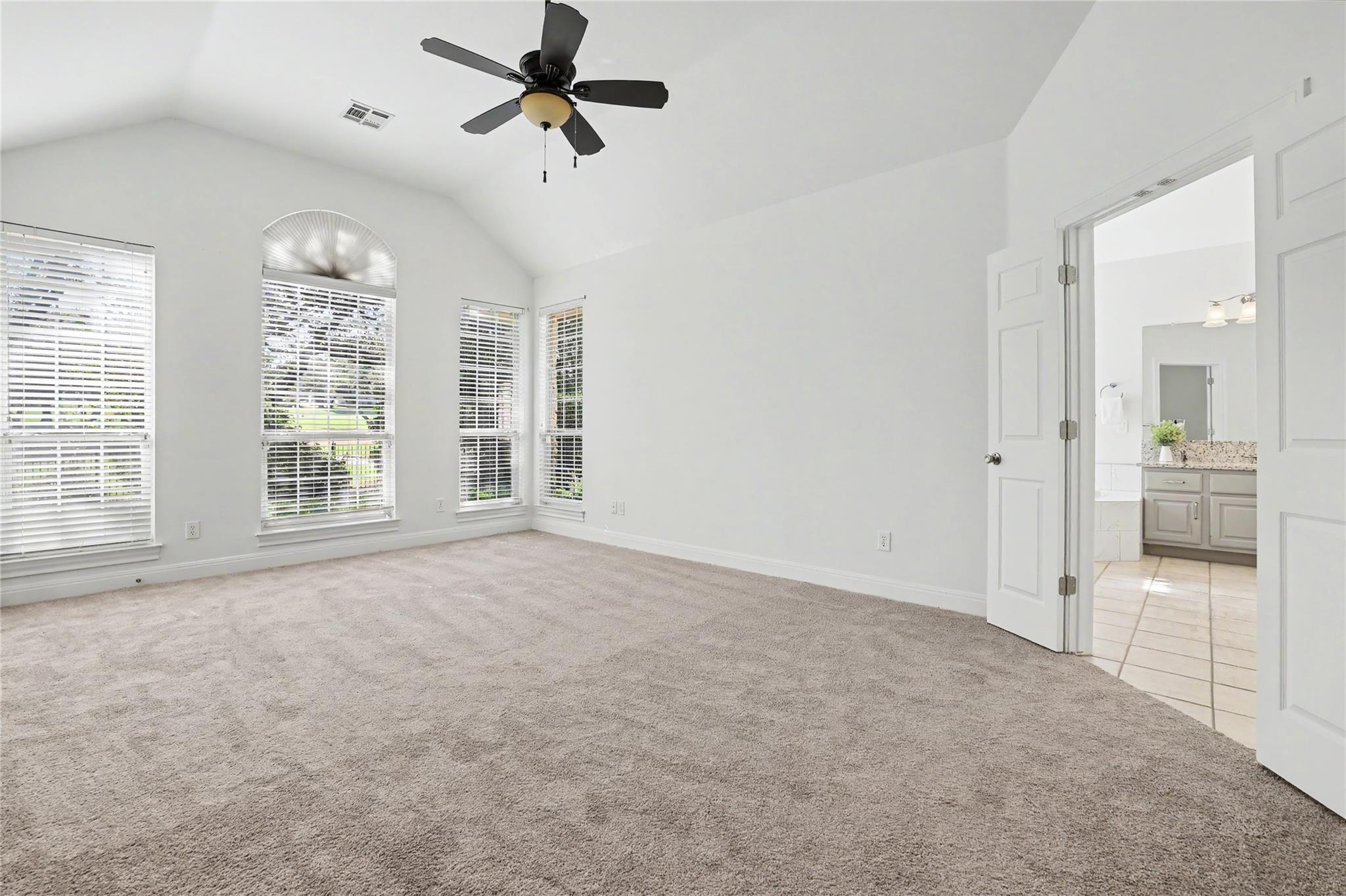 38 Tiburon Dr Property Photo 18