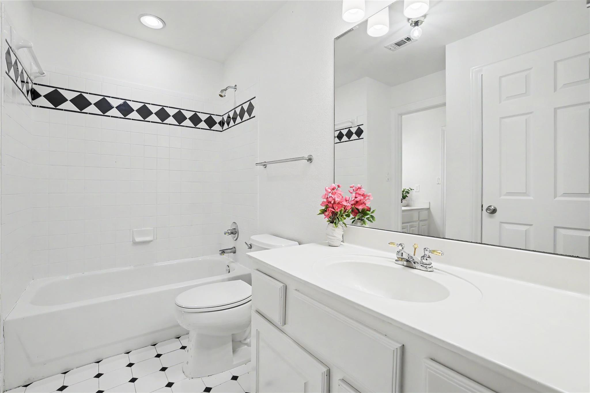 38 Tiburon Dr Property Photo 27