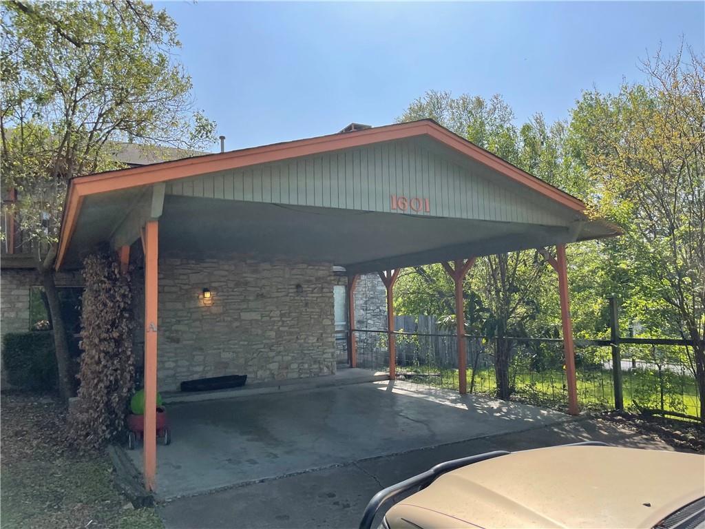 1601 Taylor Gaines St #b Property Photo 1