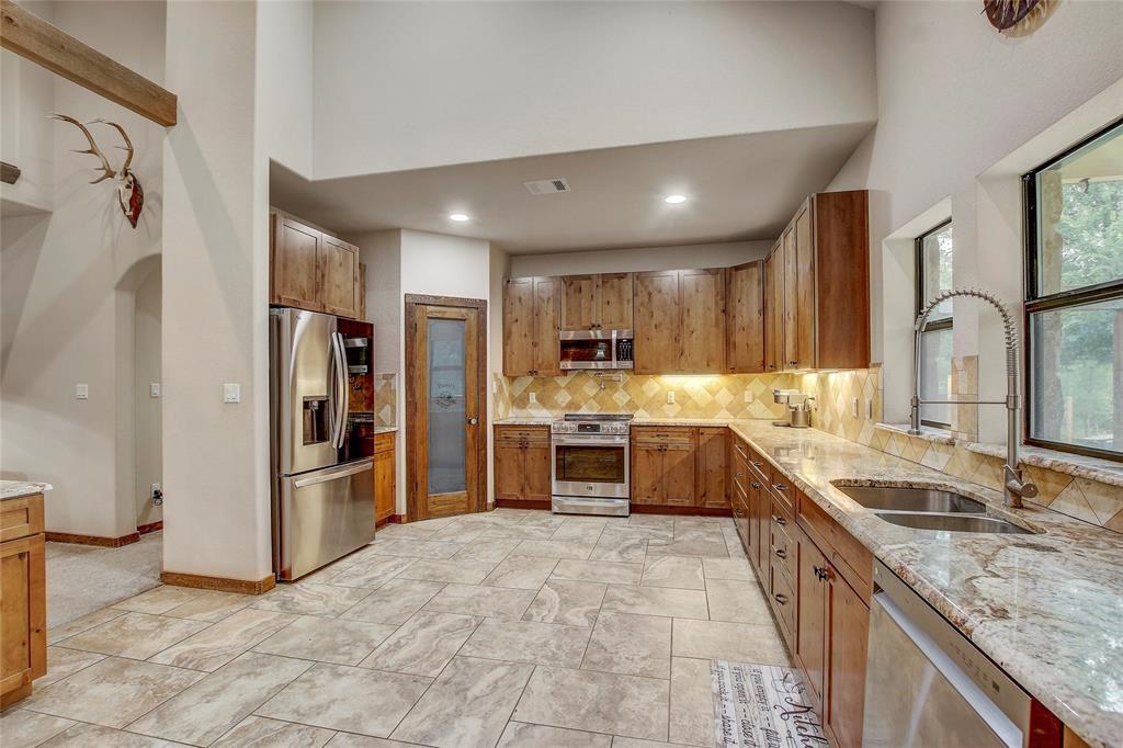 18197 Fm 619 Property Photo 10