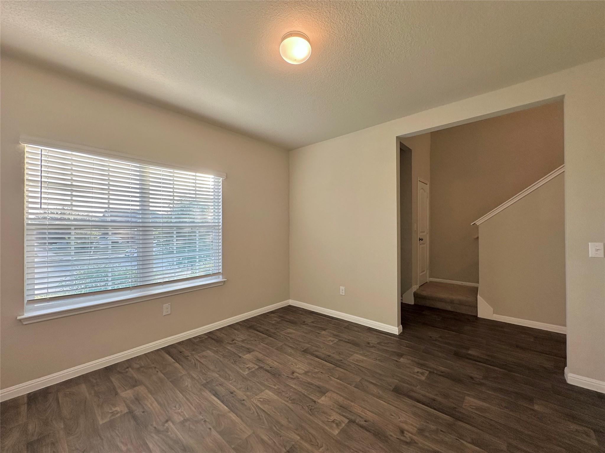 10701 Seguin Rd Property Photo 5
