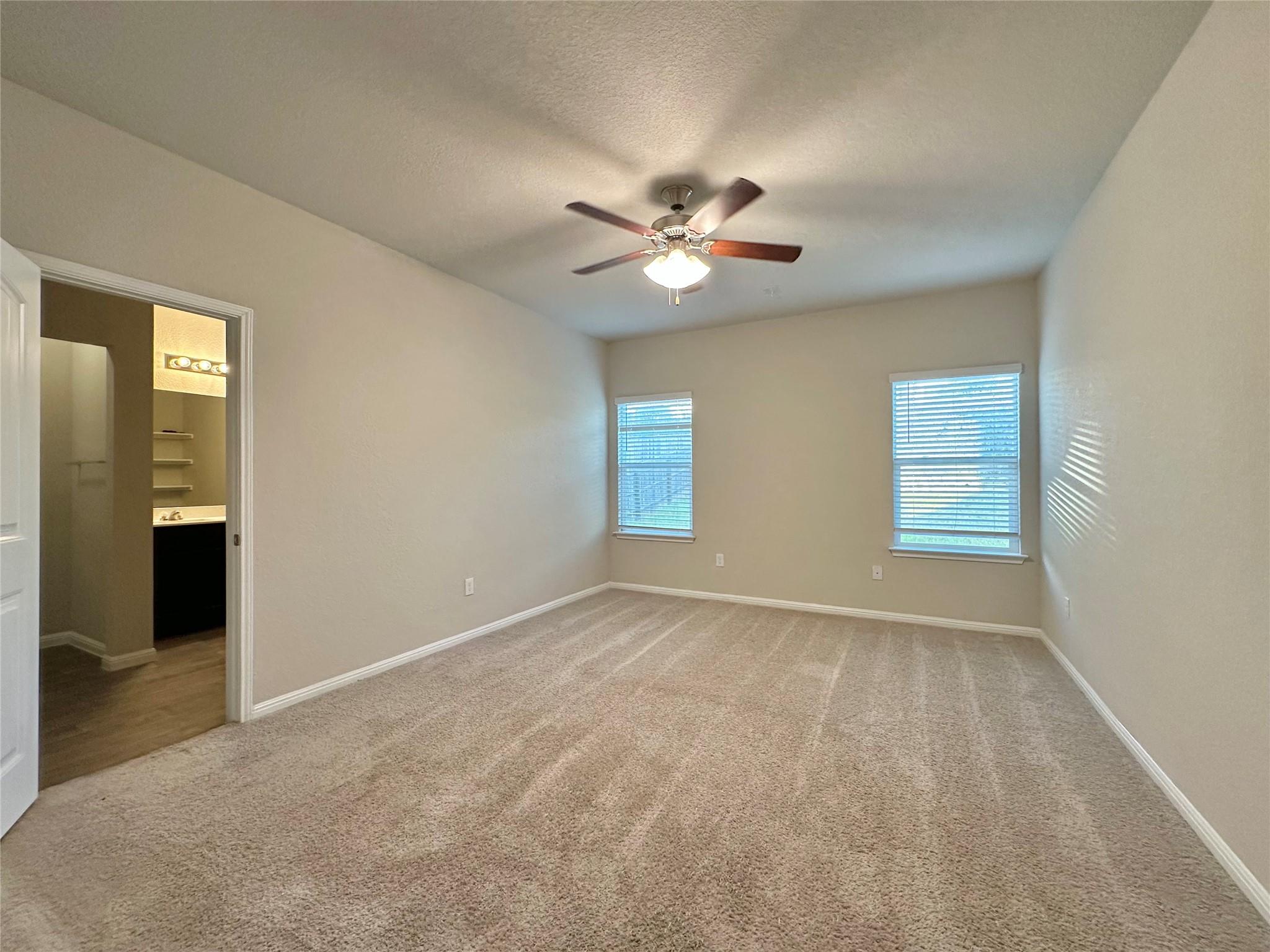10701 Seguin Rd Property Photo 14