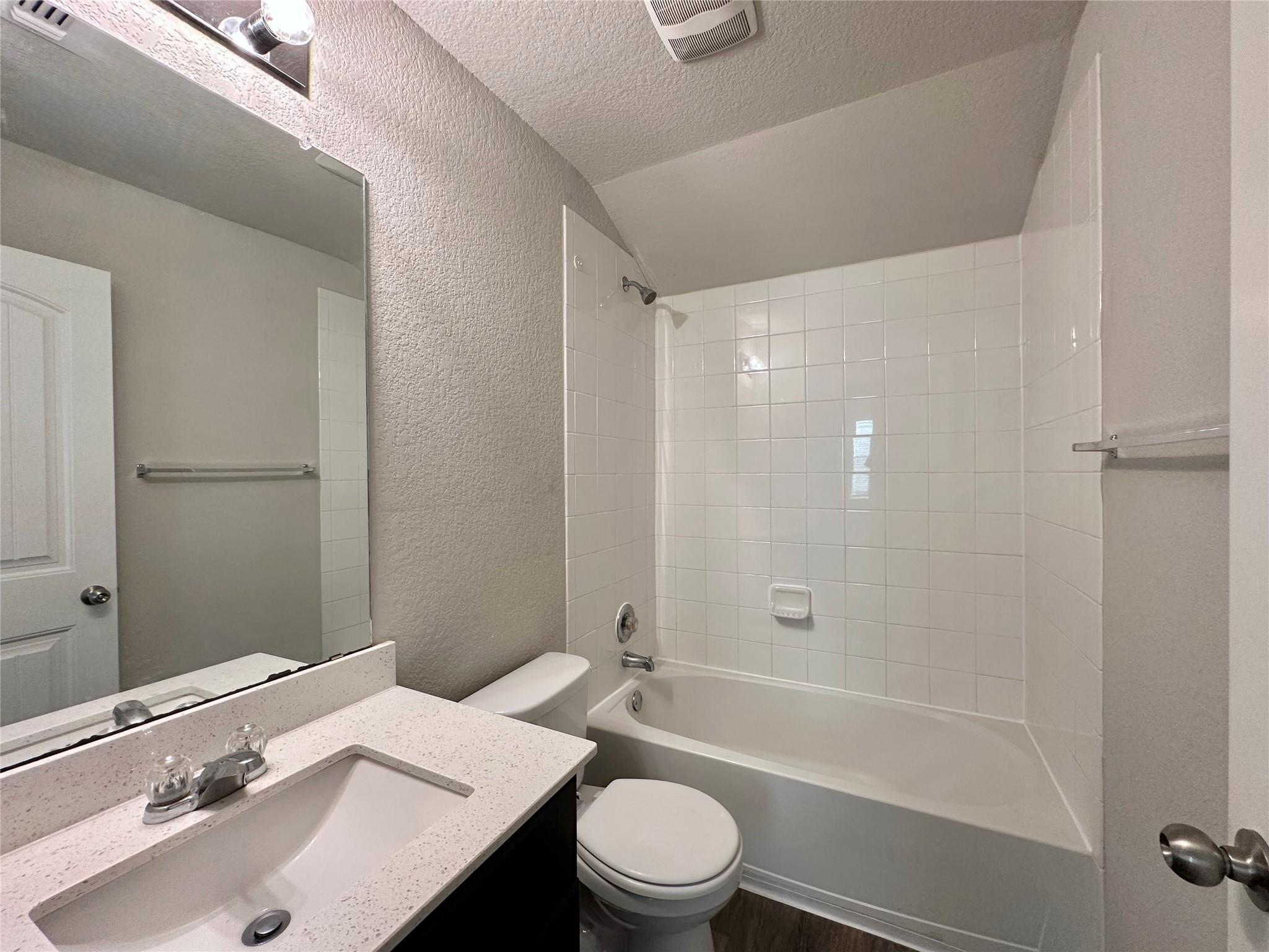 10701 Seguin Rd Property Photo 27
