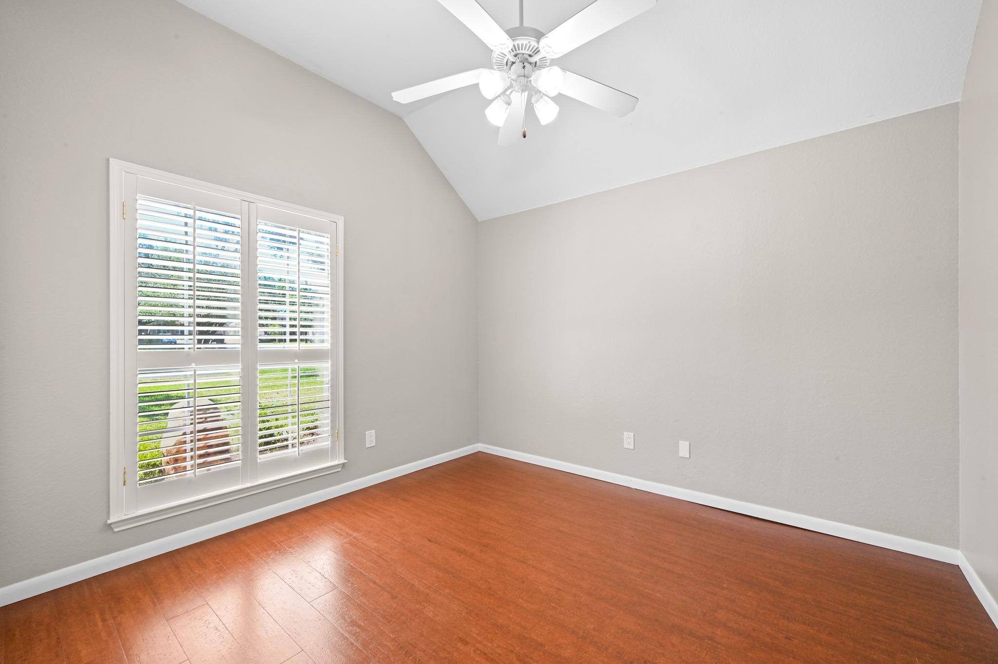 905 Hunters Creek Dr Property Photo 22