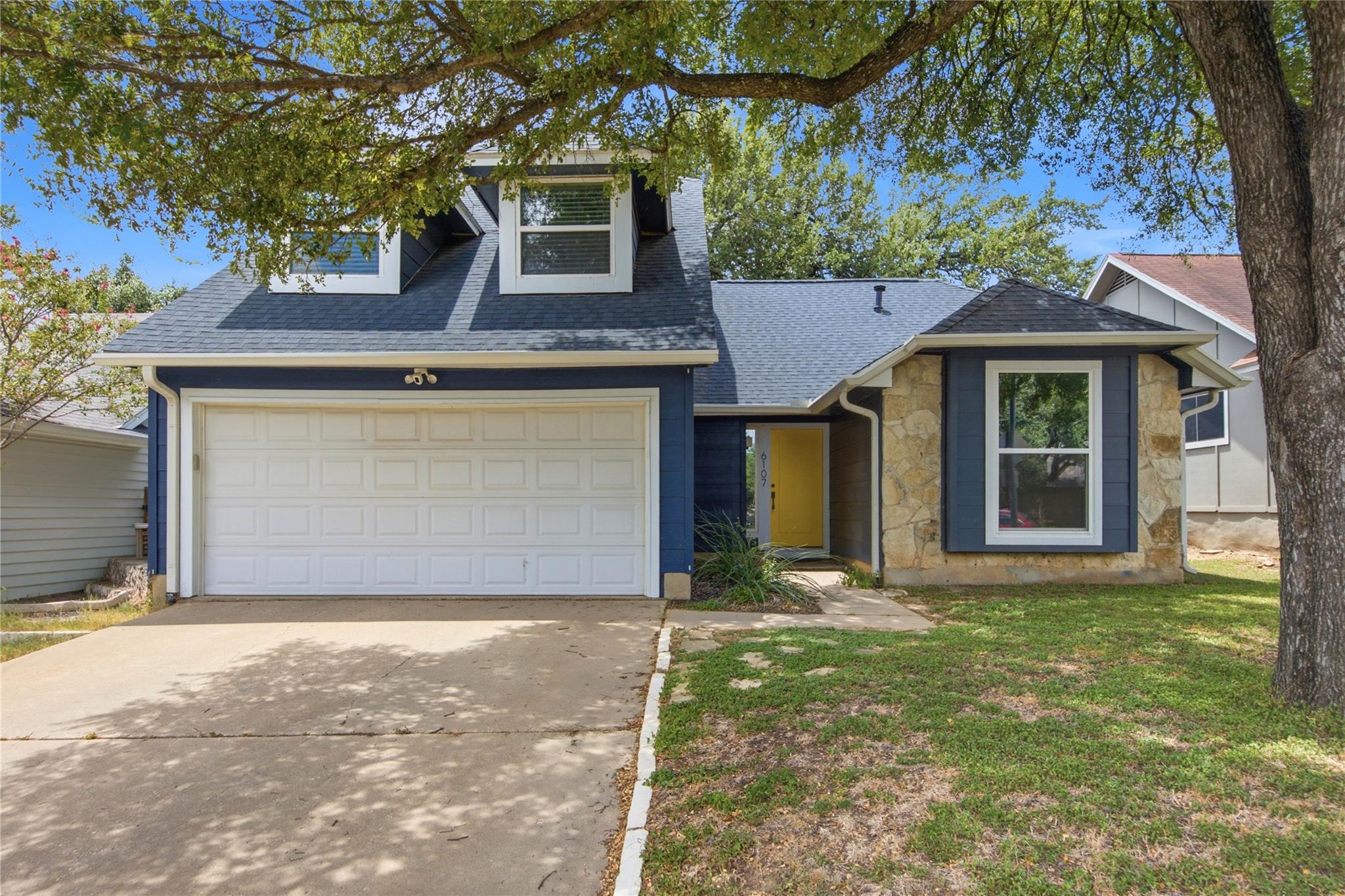 6107 Avery Island Ave Property Photo 1