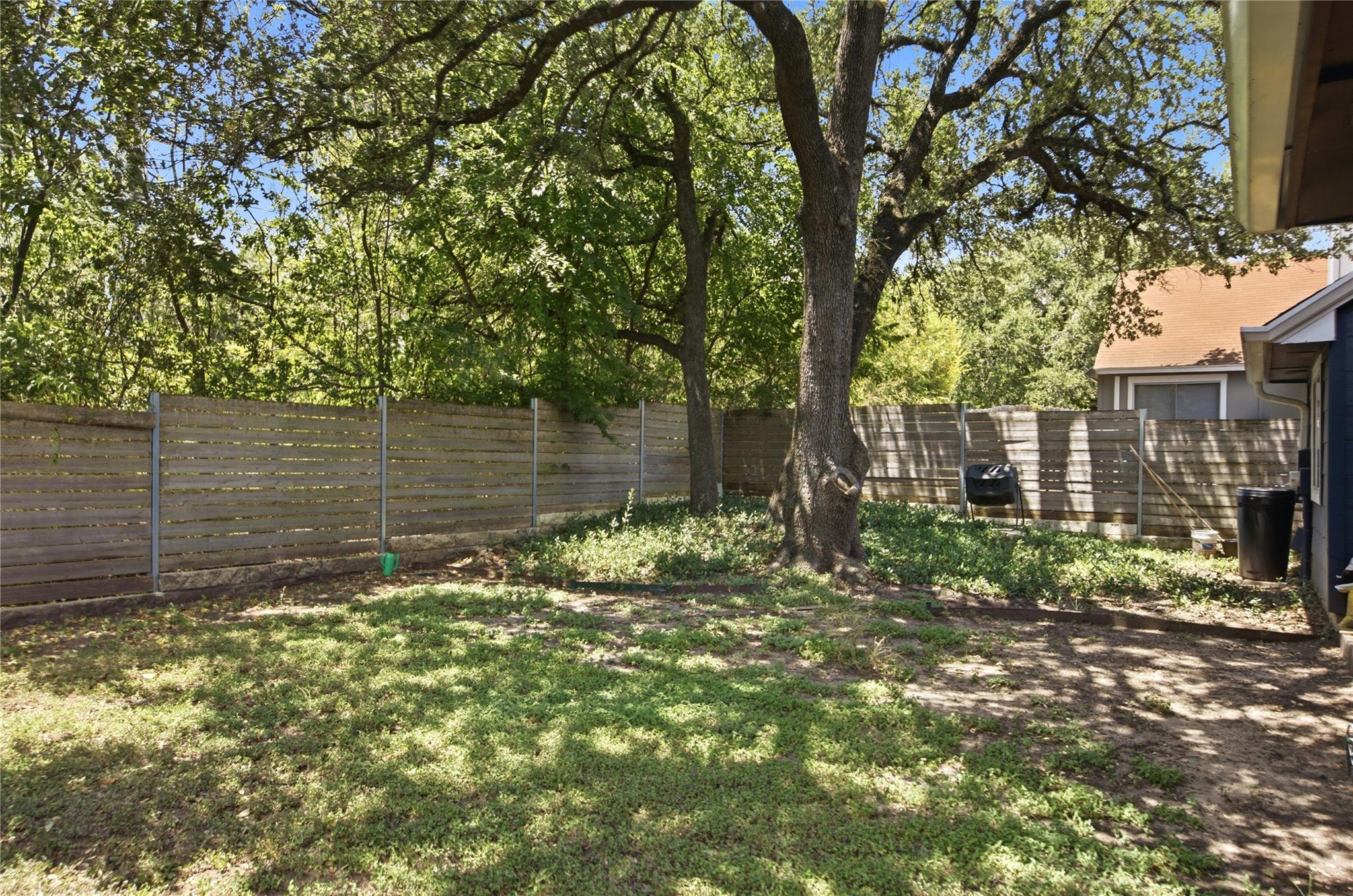 6107 Avery Island Ave Property Photo 24