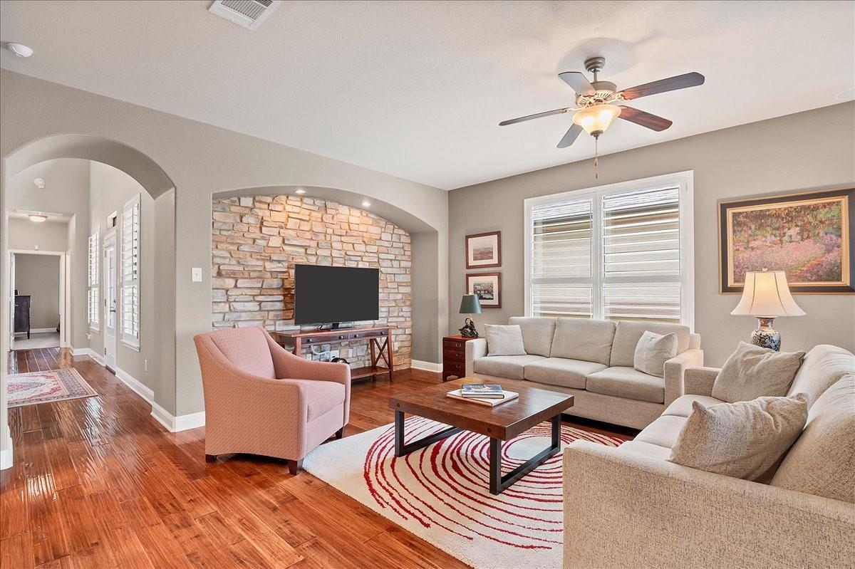 4332 Teravista Club Dr 18 Property Photo 5
